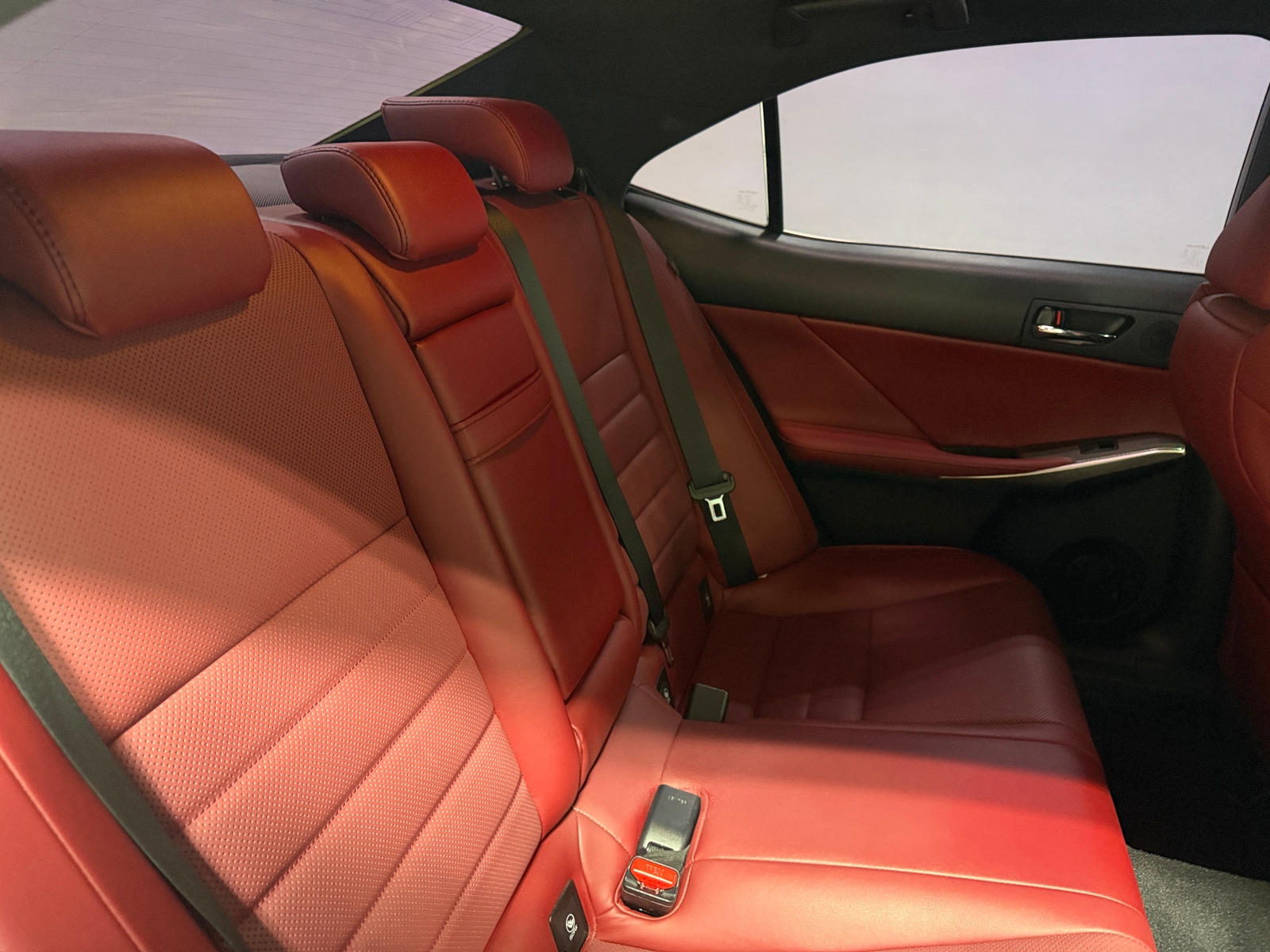 Thumbnail: 2016 Lexus IS - 5