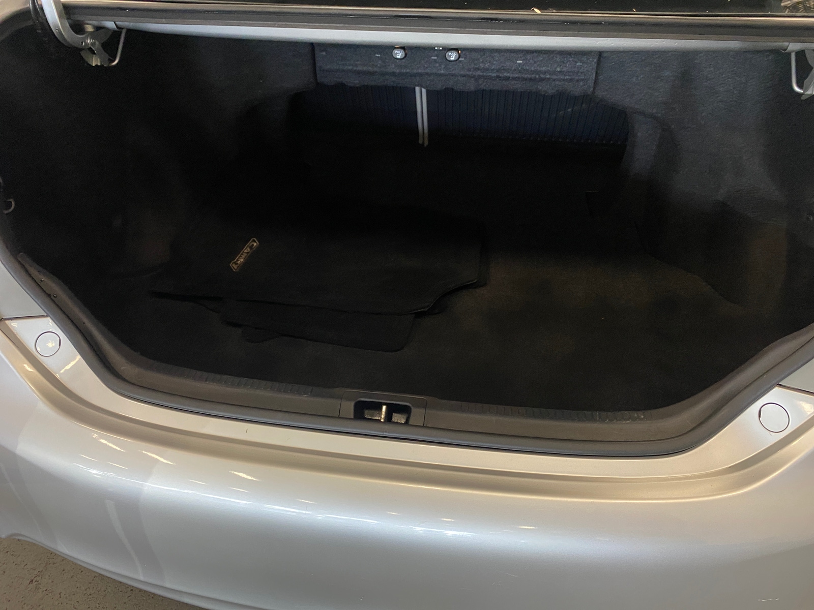 Thumbnail: 2012 Toyota Camry - 7