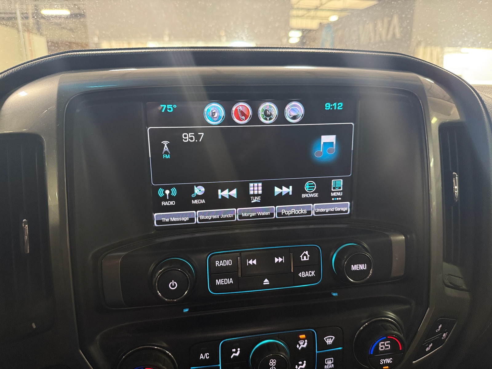 Thumbnail: 2017 Chevrolet Silverado 2500 - 3