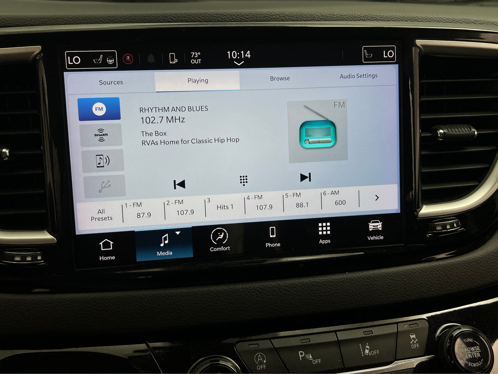 Thumbnail: 2024 Chrysler Pacifica - 3