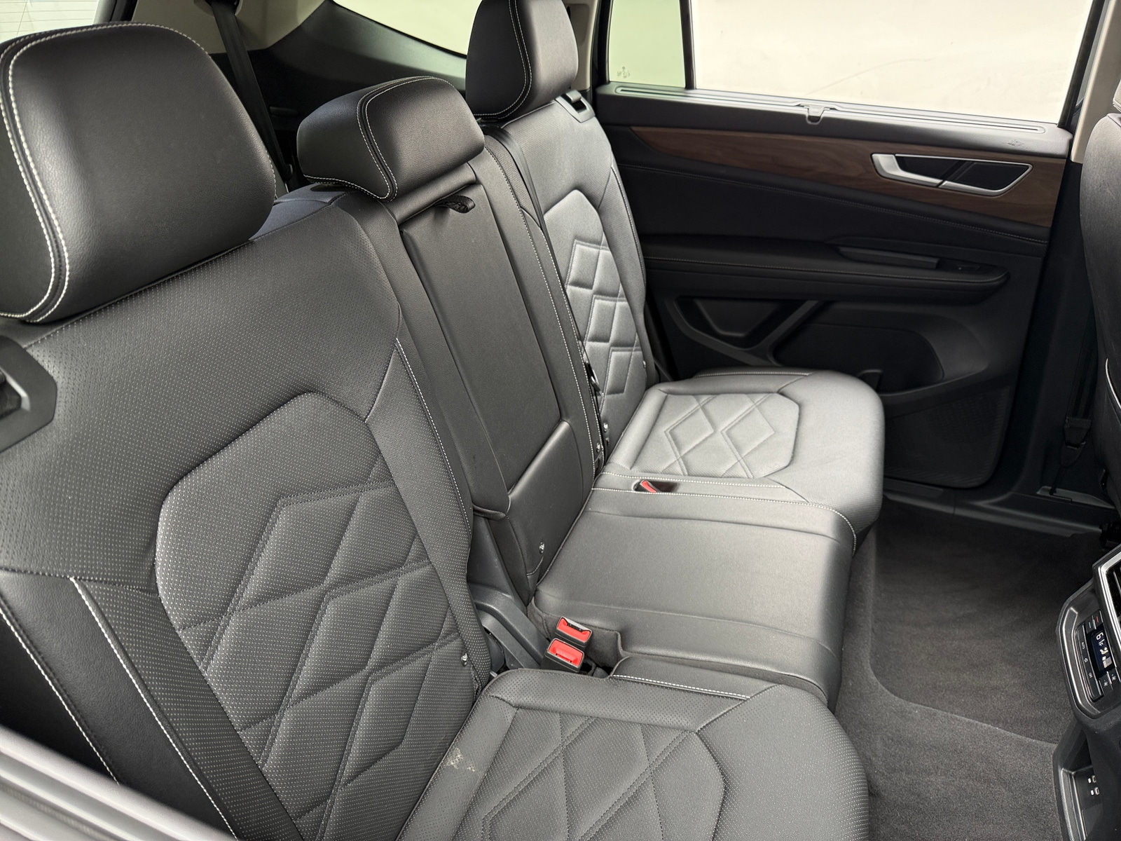 Thumbnail: 2025 Volkswagen Atlas - 5