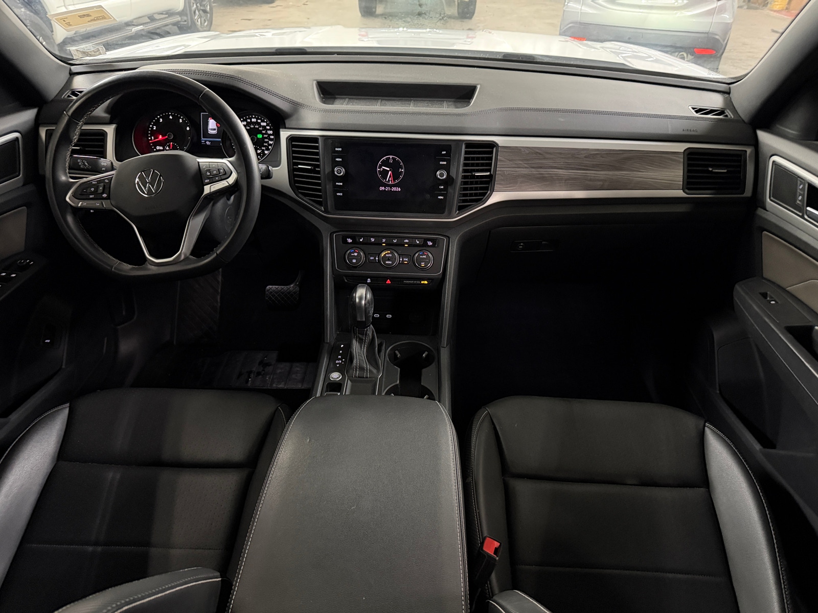 Thumbnail: 2021 Volkswagen Atlas - 2