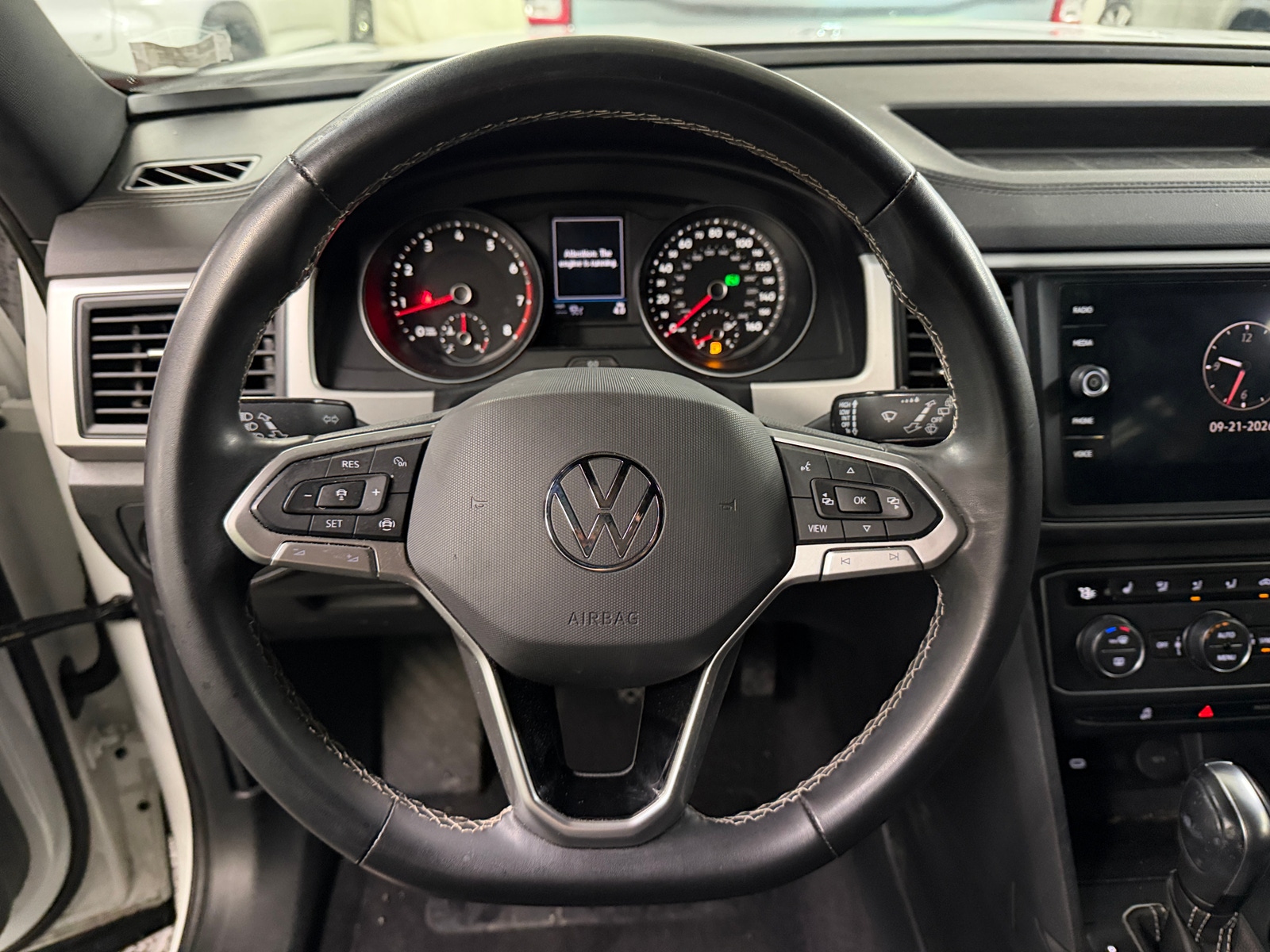 Thumbnail: 2021 Volkswagen Atlas - 4