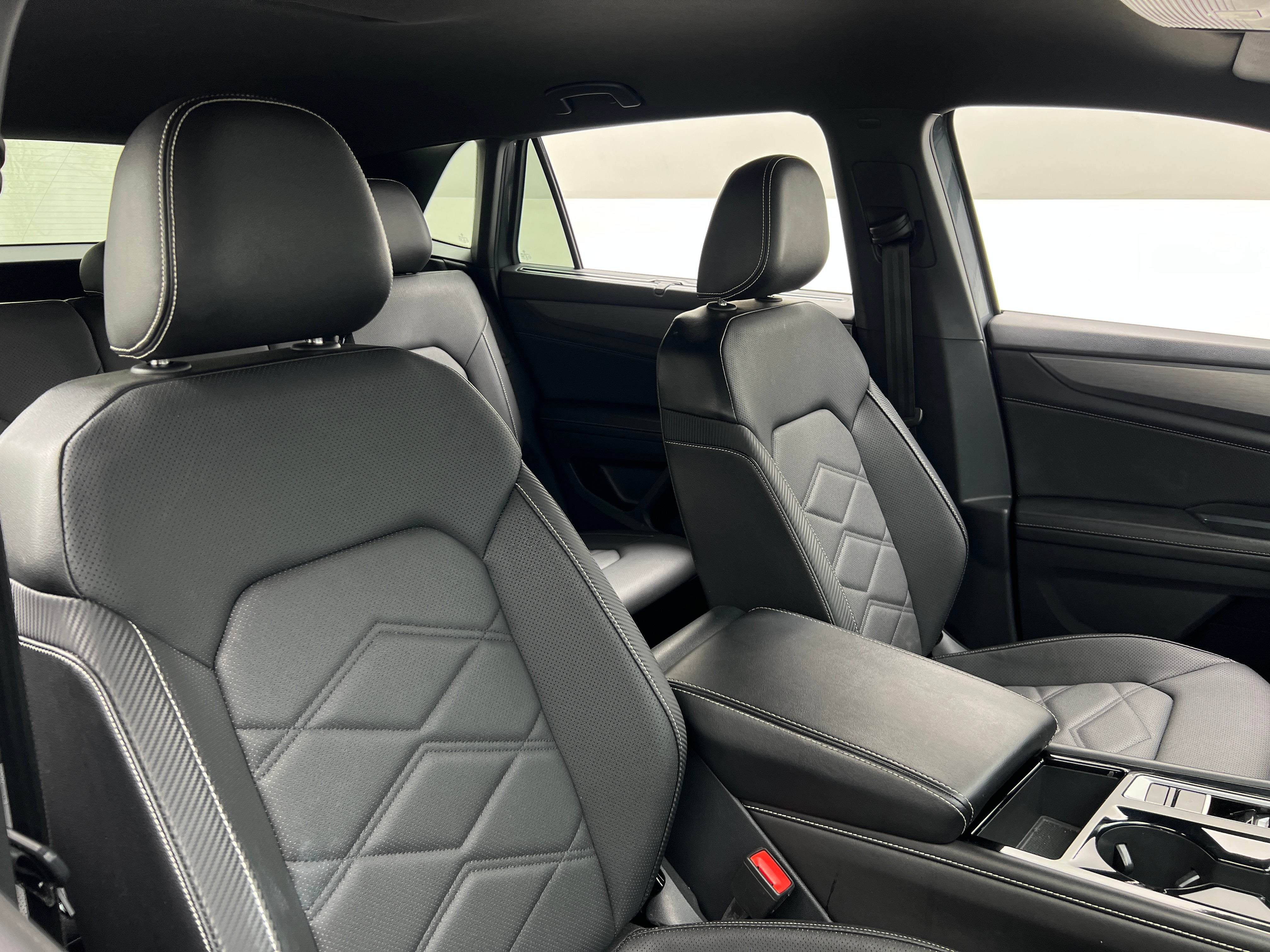 2025 Volkswagen Atlas Cross Sport