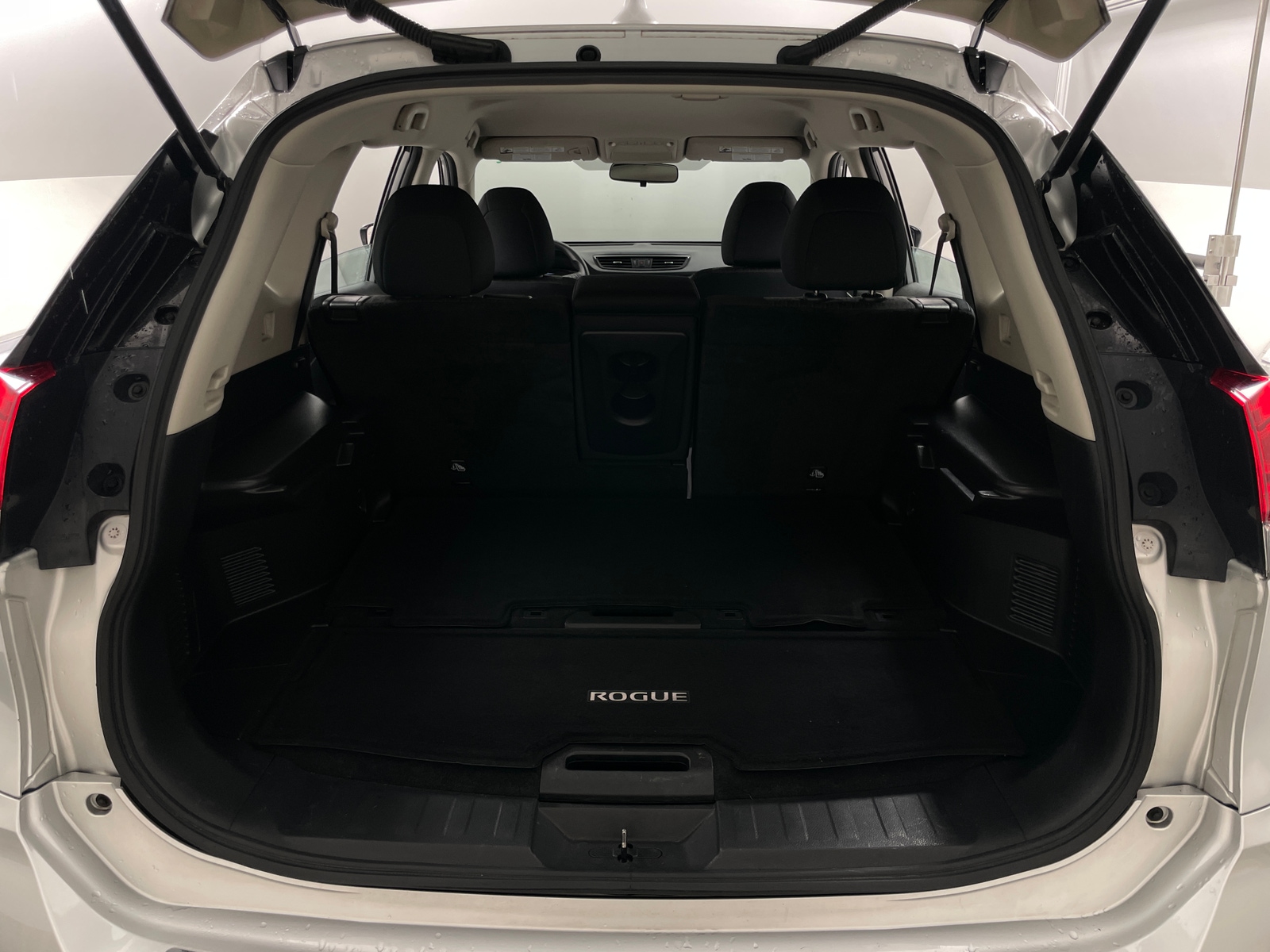 Thumbnail: 2017 Nissan Rogue - 7
