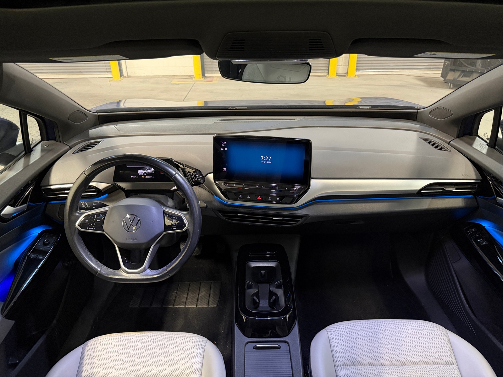 Thumbnail: 2021 Volkswagen ID.4 - 2