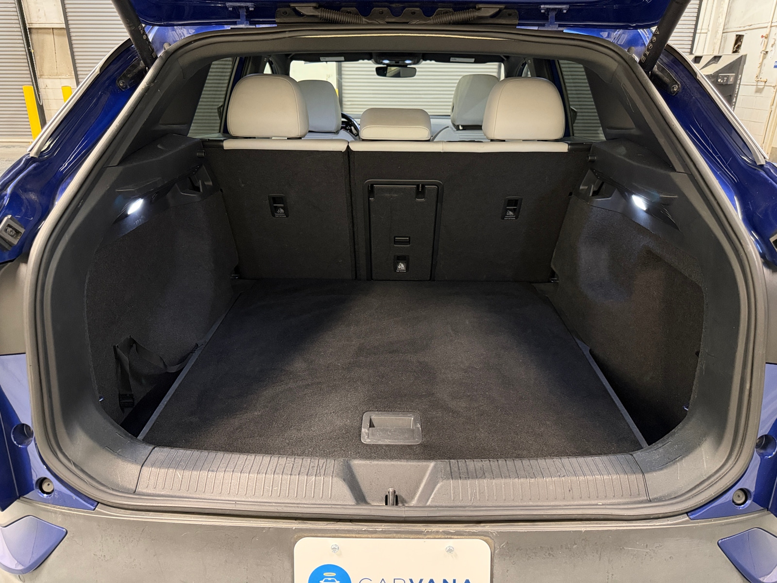 Thumbnail: 2021 Volkswagen ID.4 - 6