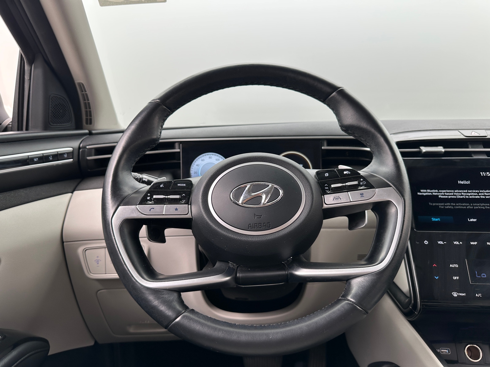 Thumbnail: 2023 Hyundai Tucson - 4
