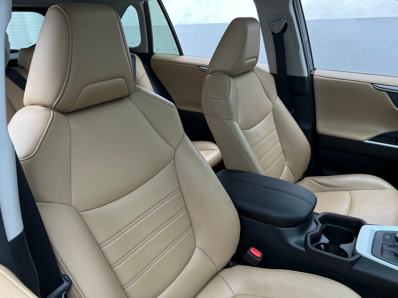 Thumbnail: 2020 Toyota RAV4 - 2
