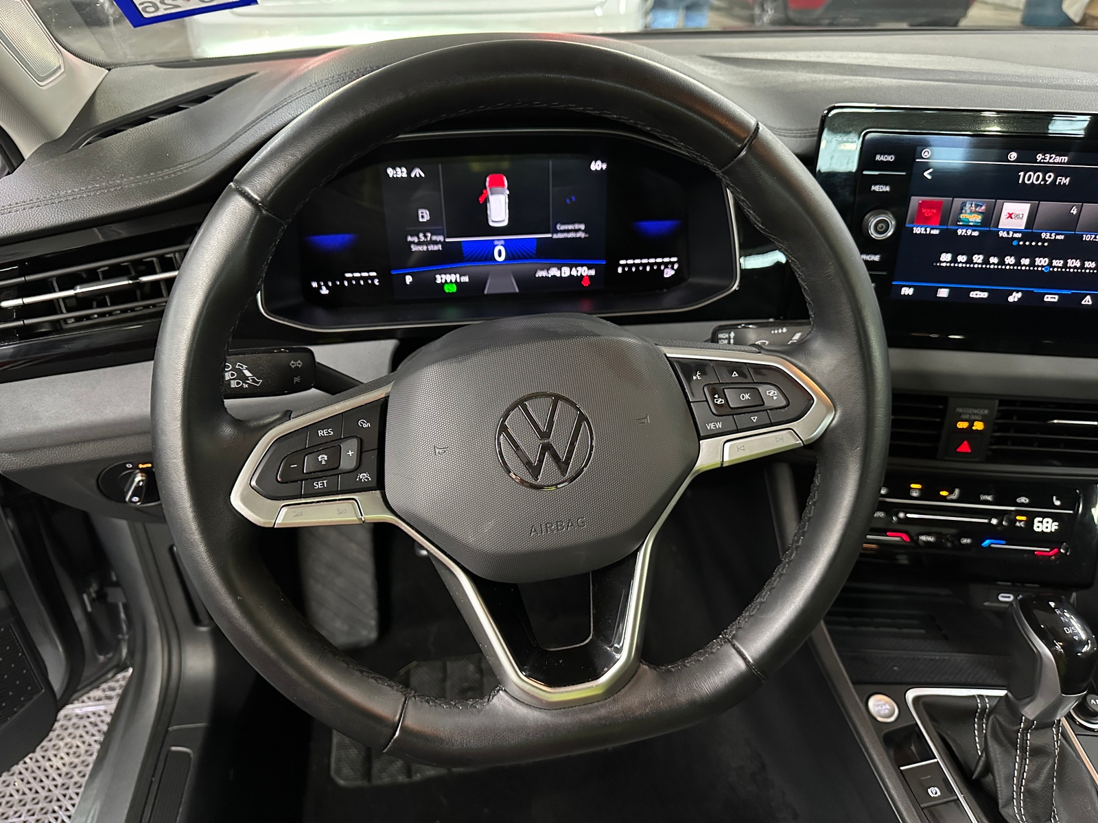 Thumbnail: 2025 Volkswagen Jetta - 5