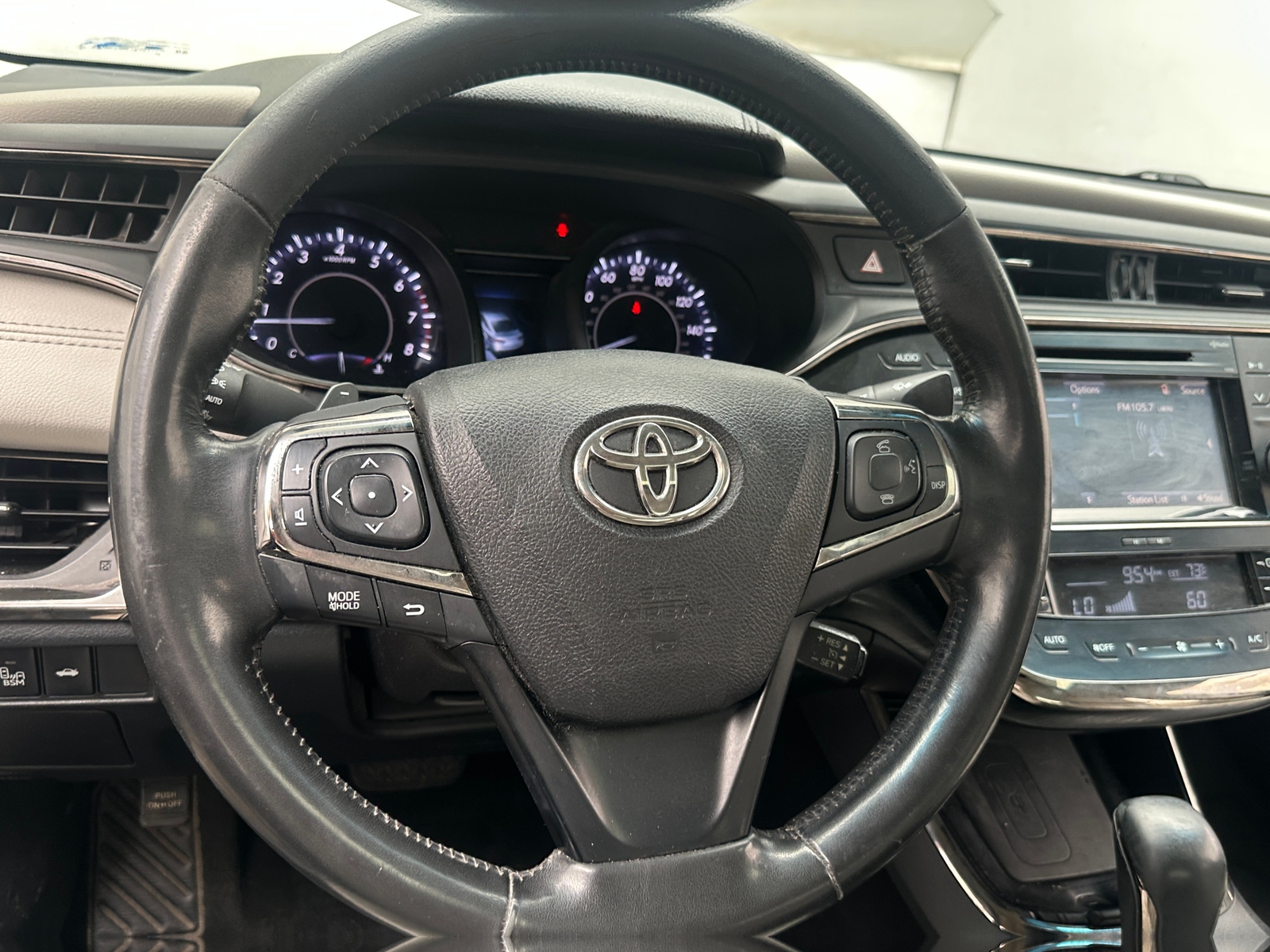 Thumbnail: 2016 Toyota Avalon - 5