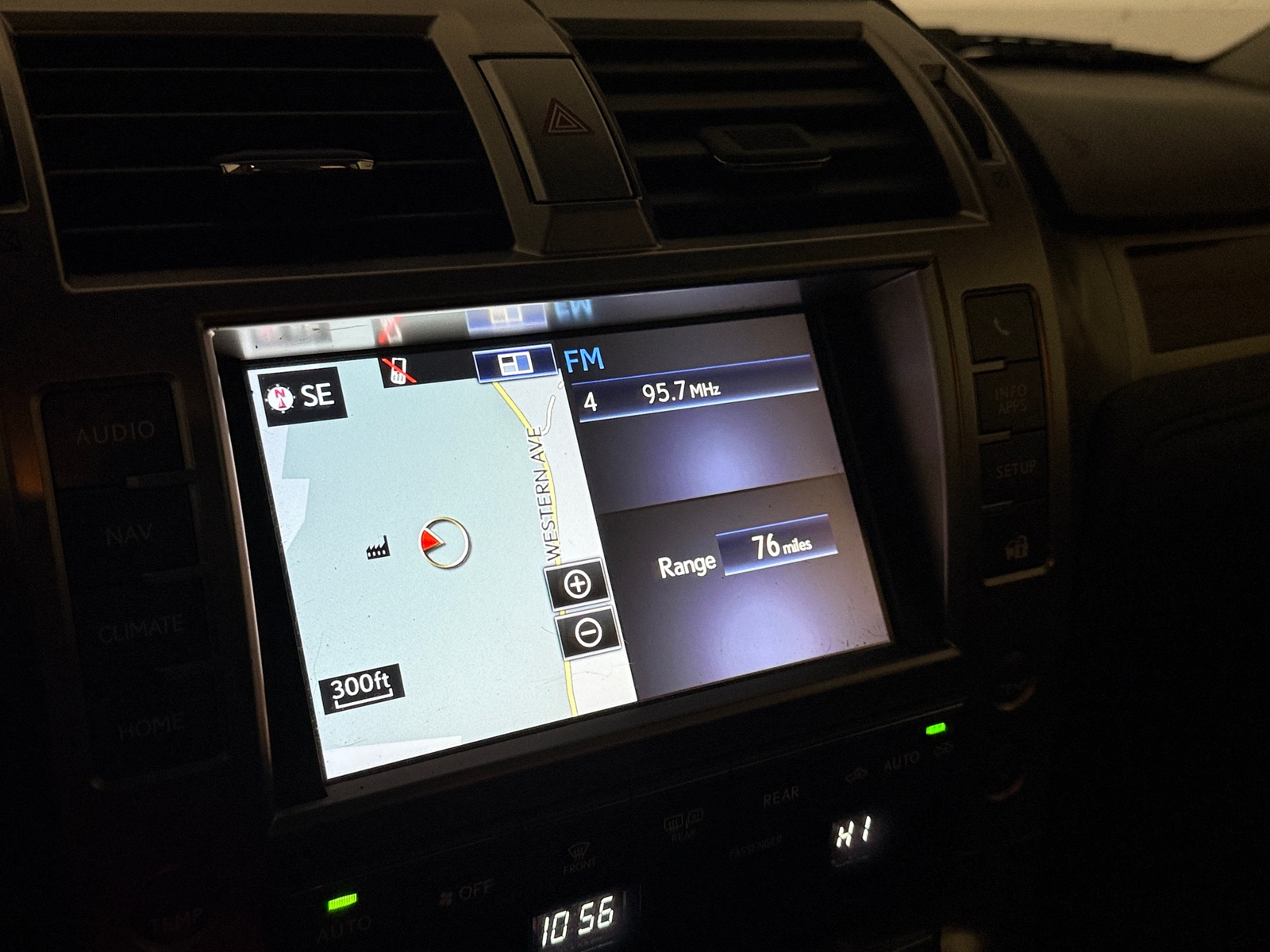 Thumbnail: 2015 Lexus GX - 3