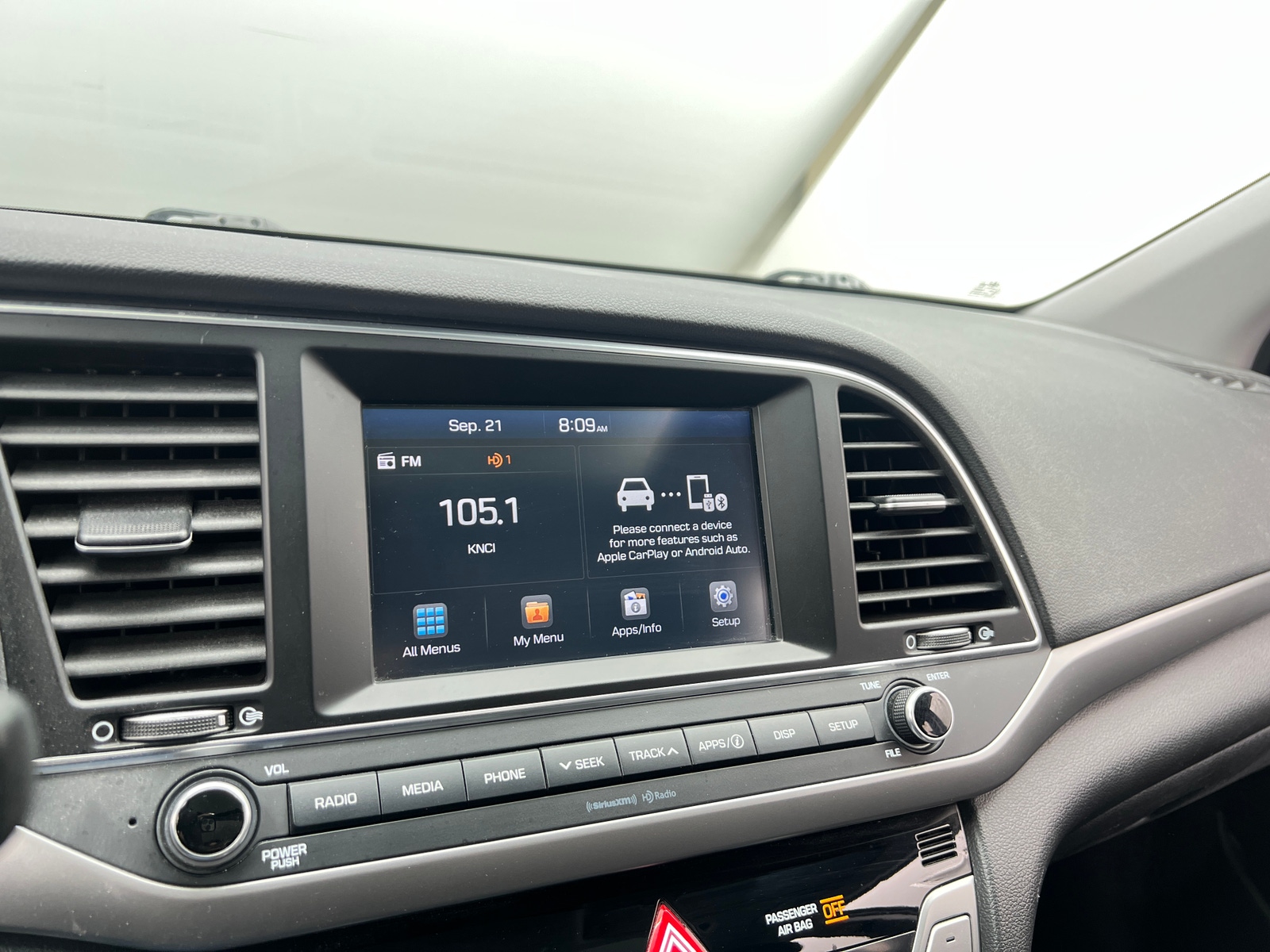 Thumbnail: 2017 Hyundai Elantra - 4