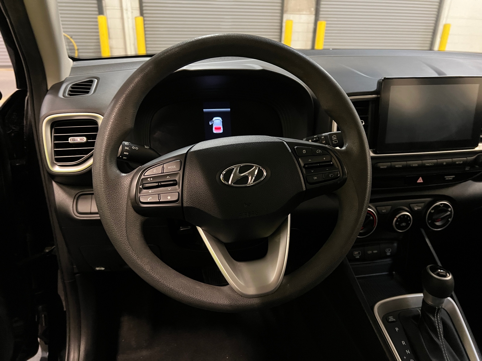 Thumbnail: 2023 Hyundai Venue - 5
