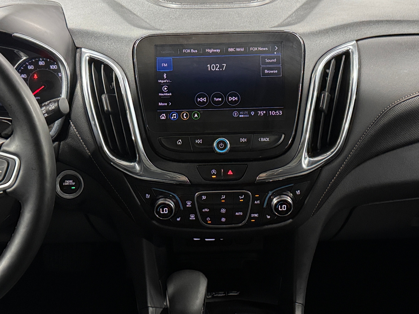 Thumbnail: 2023 Chevrolet Equinox - 3