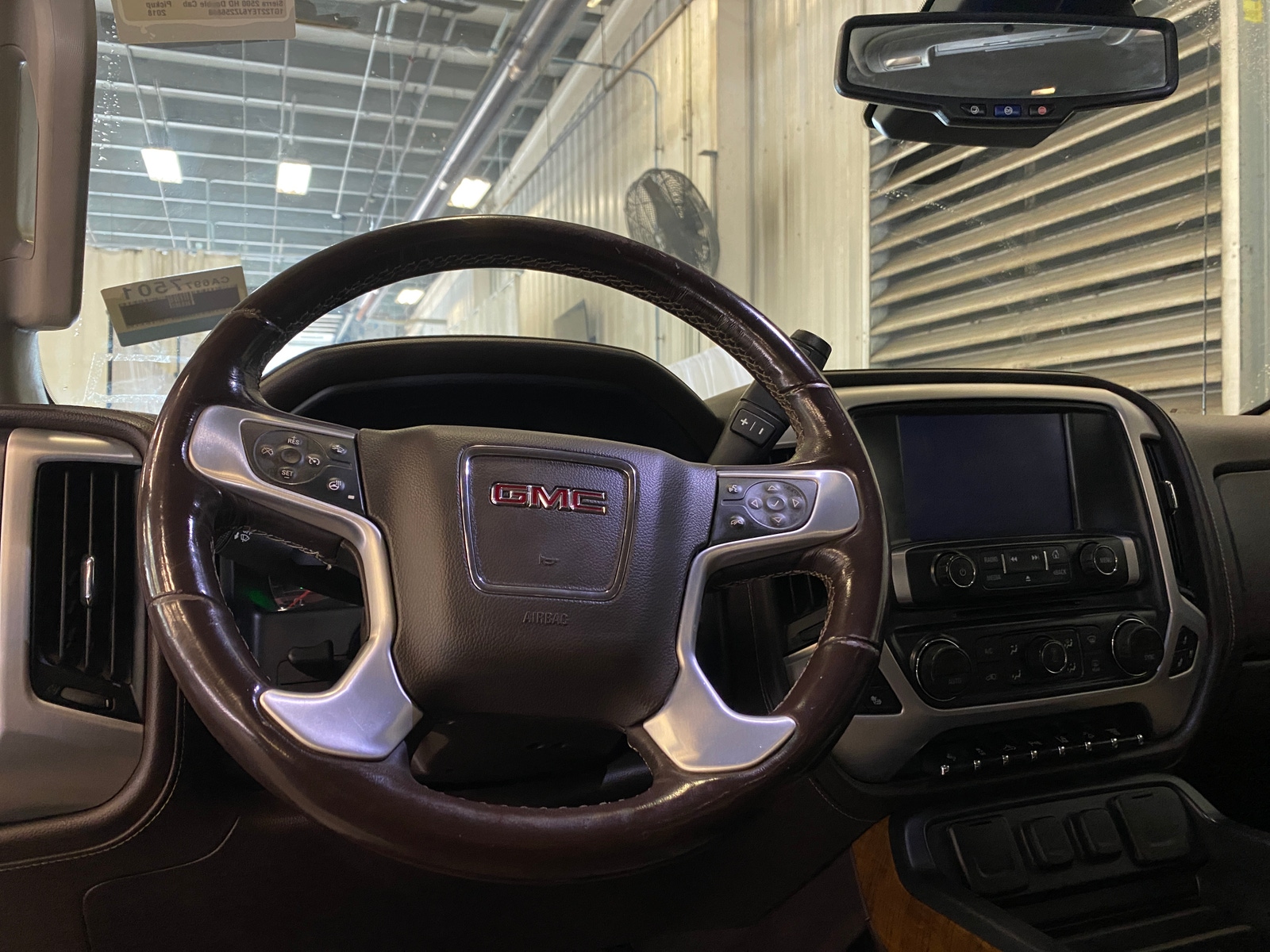 Thumbnail: 2018 GMC Sierra 2500 - 4