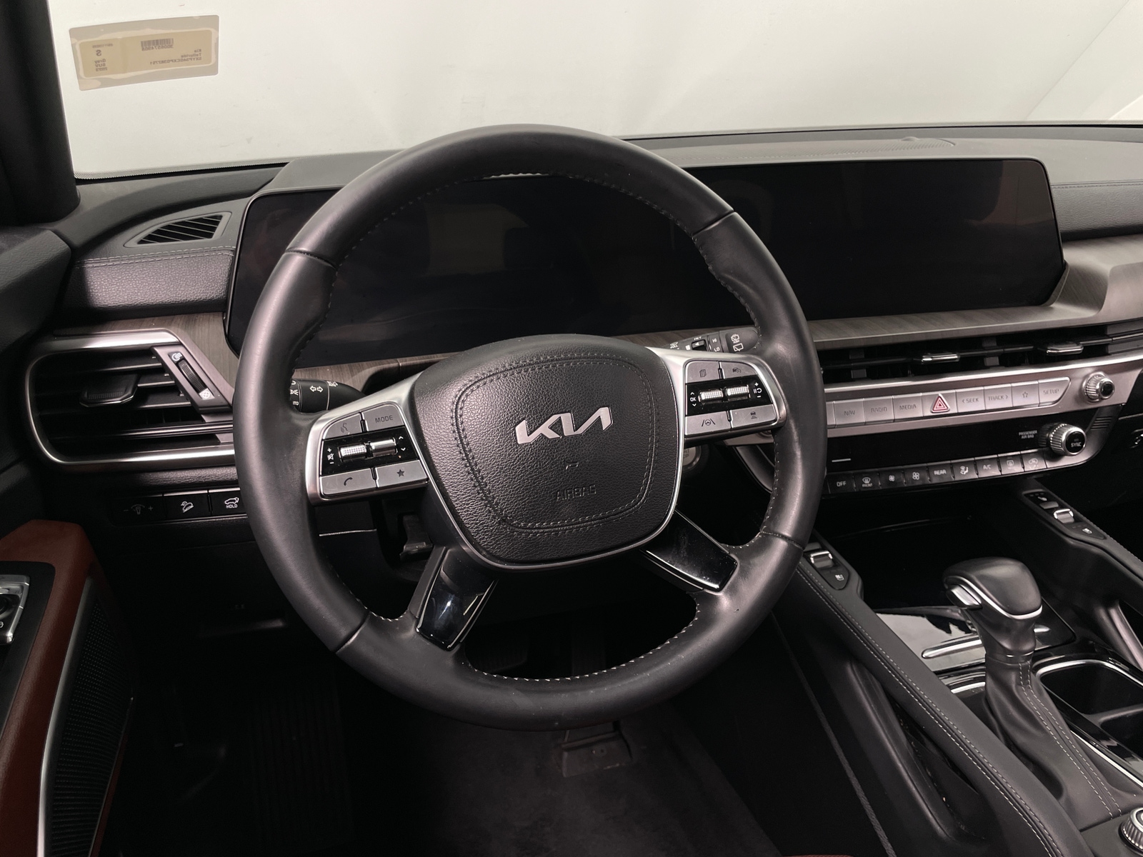 Thumbnail: 2023 Kia Telluride - 4
