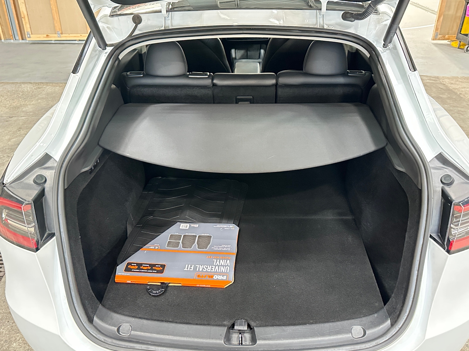 Thumbnail: 2023 Tesla Model Y - 6