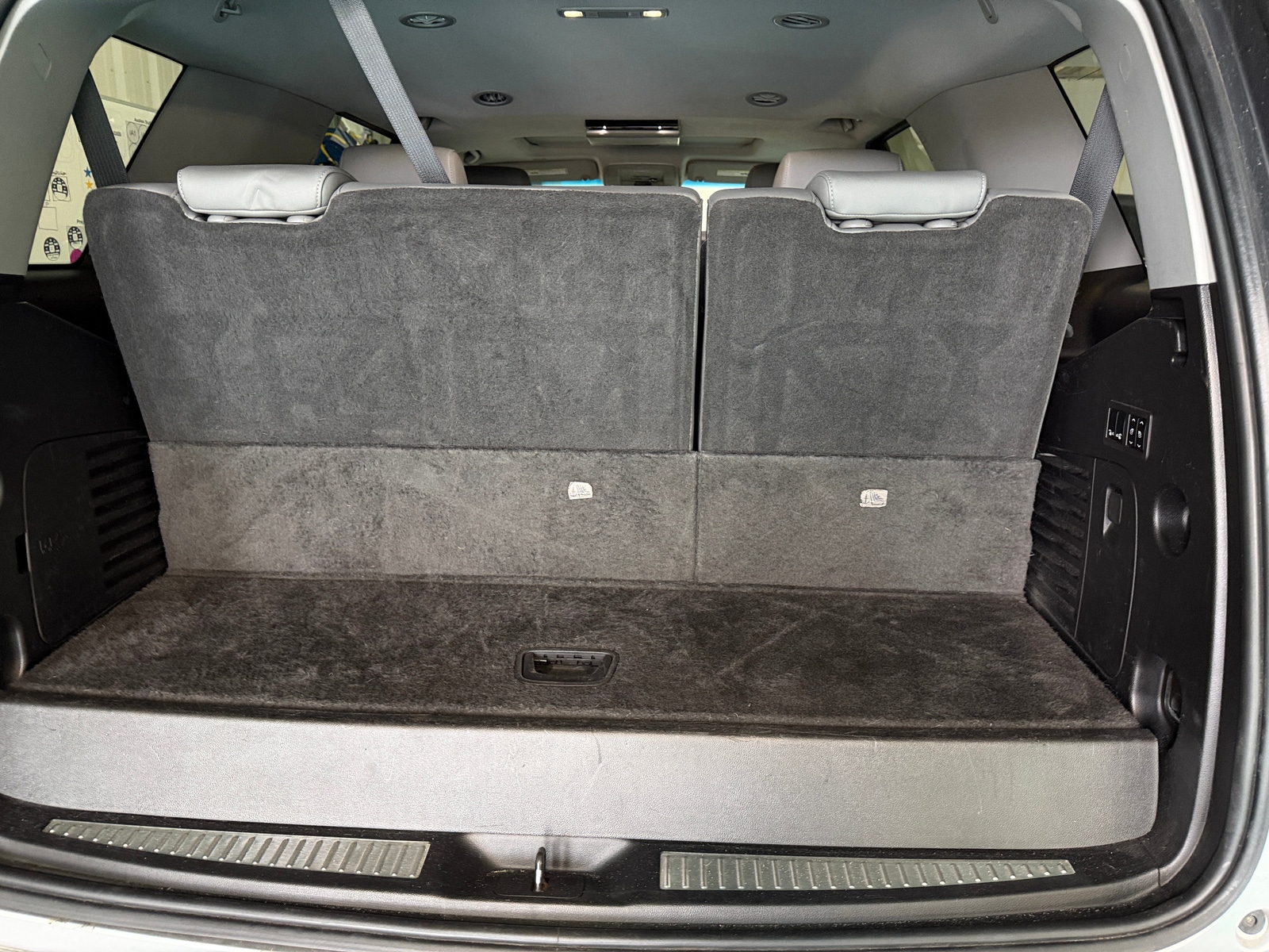 Thumbnail: 2019 Chevrolet Tahoe - 6