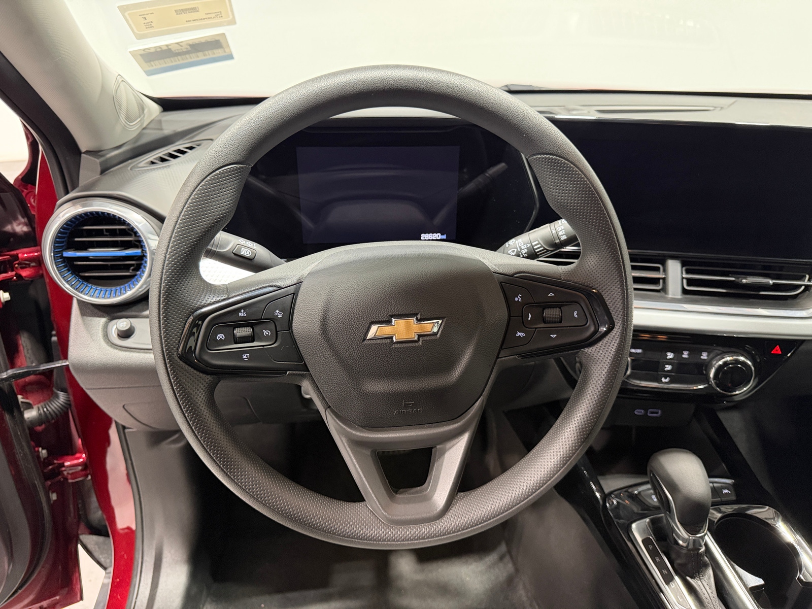 Thumbnail: 2025 Chevrolet Trax - 4