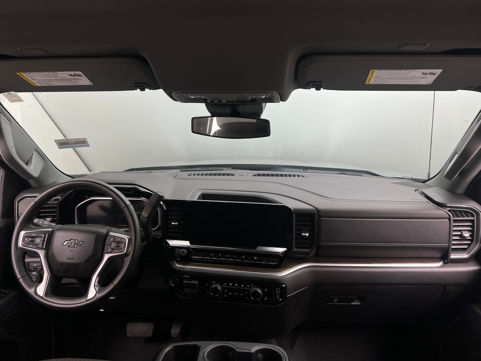 Thumbnail: 2026 Chevrolet Silverado 1500 - 3
