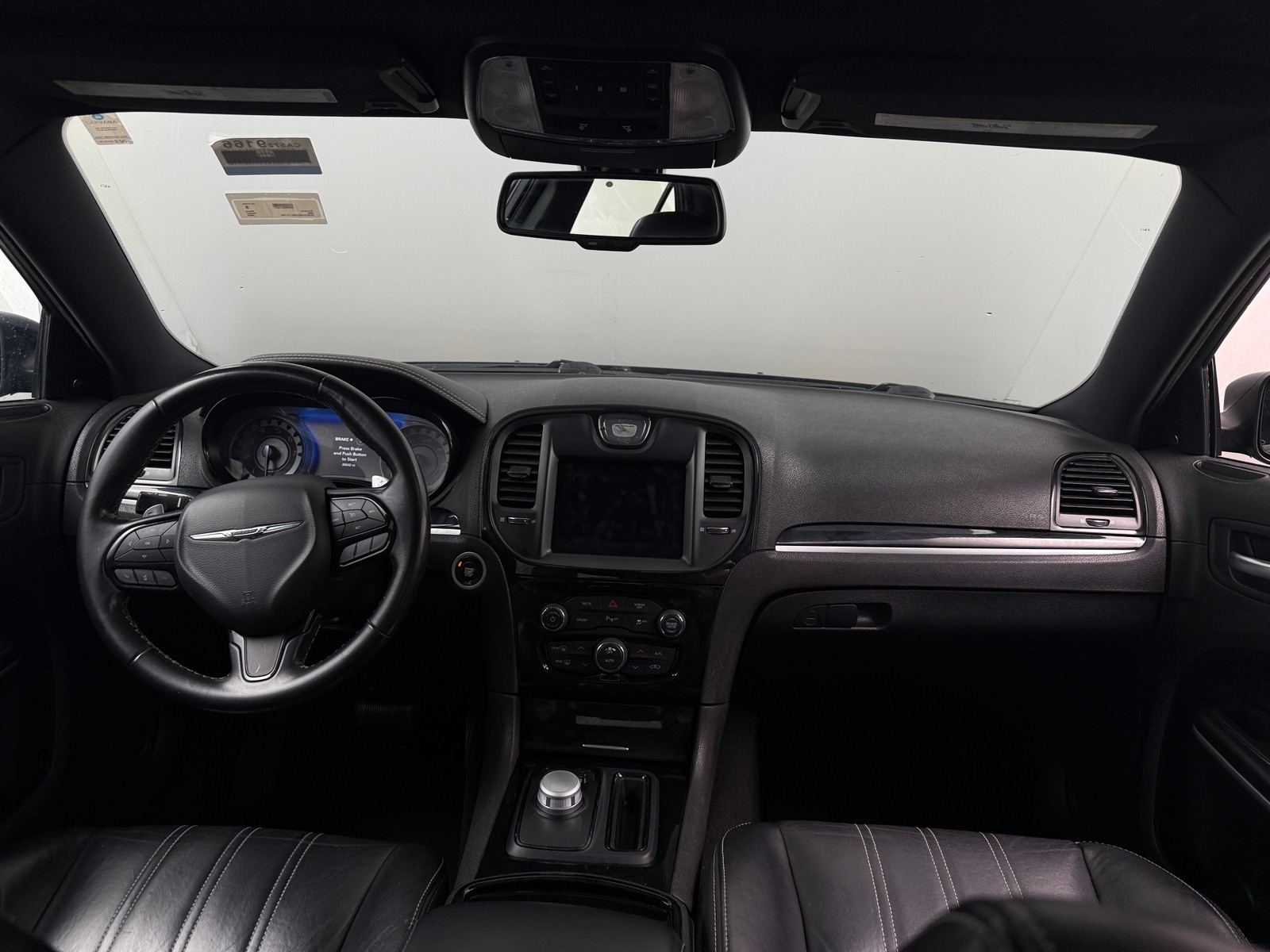 Thumbnail: 2022 Chrysler 300 - 2