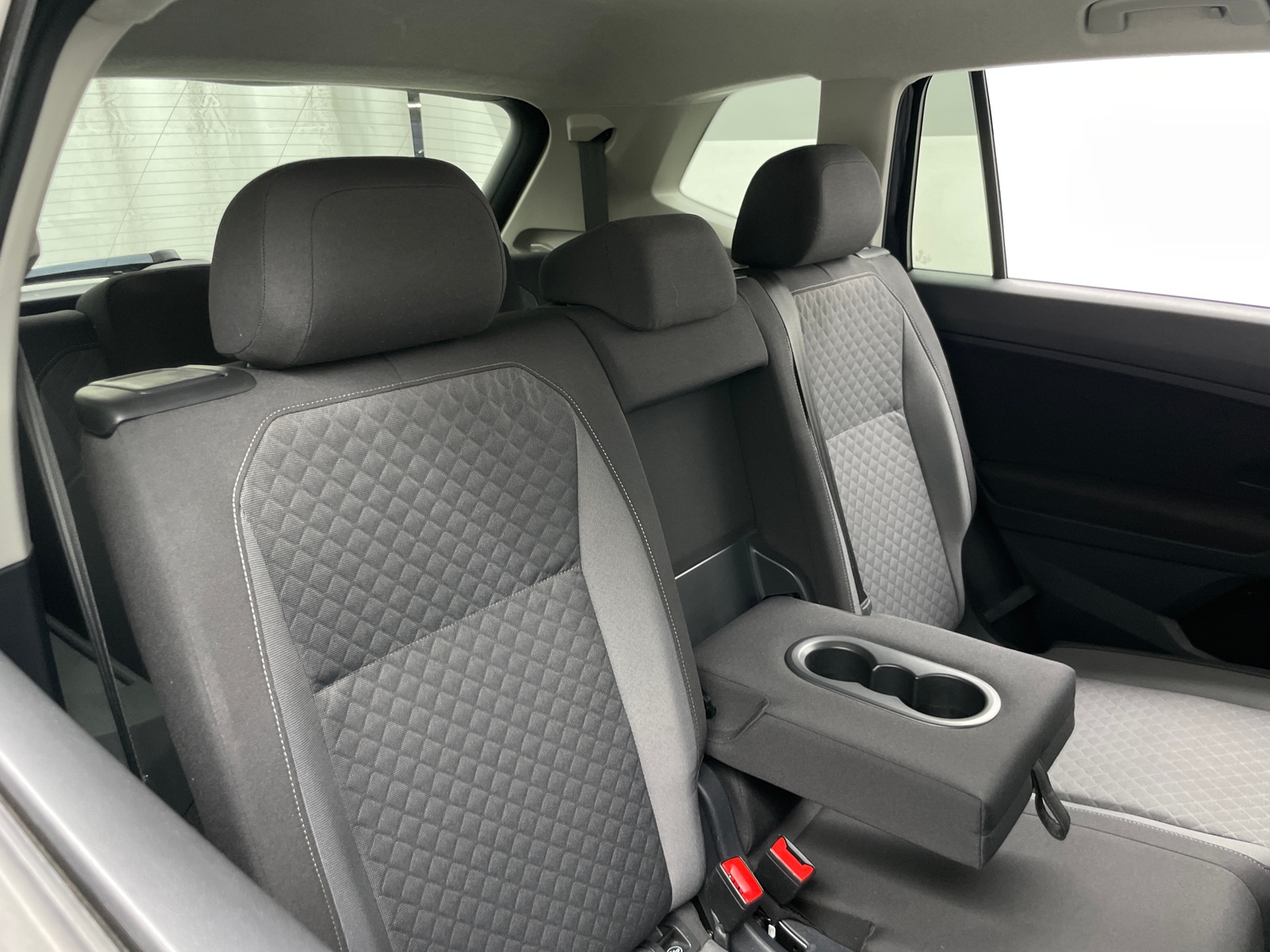Thumbnail: 2019 Volkswagen Tiguan - 6
