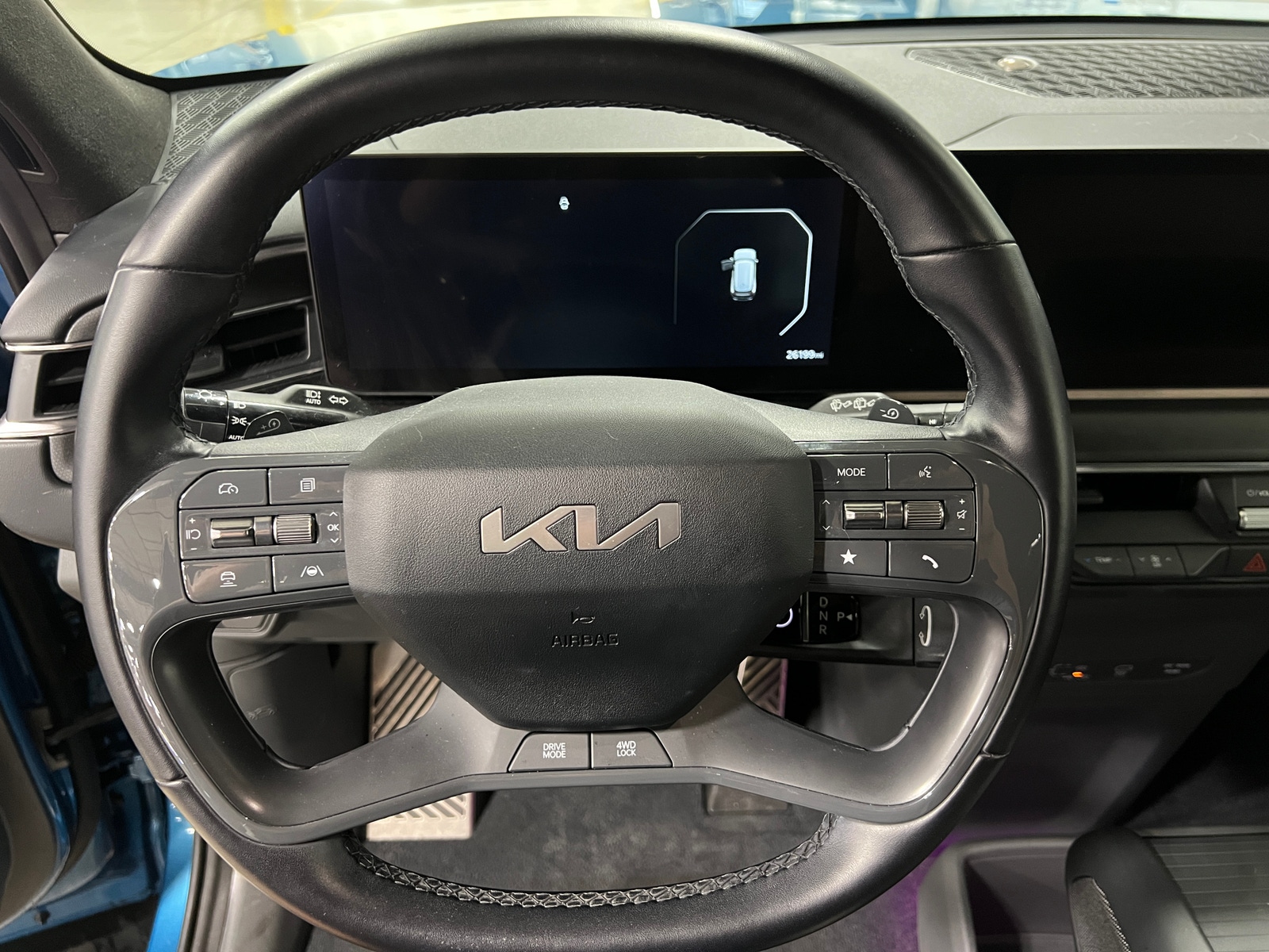 Thumbnail: 2024 Kia EV9 - 4