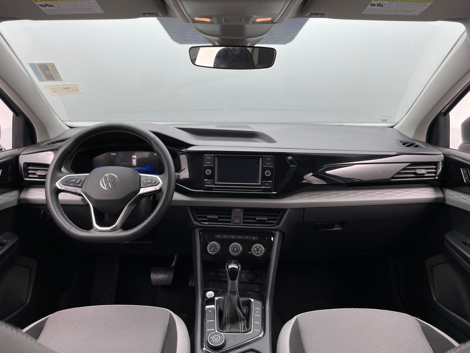 Thumbnail: 2024 Volkswagen Taos - 3