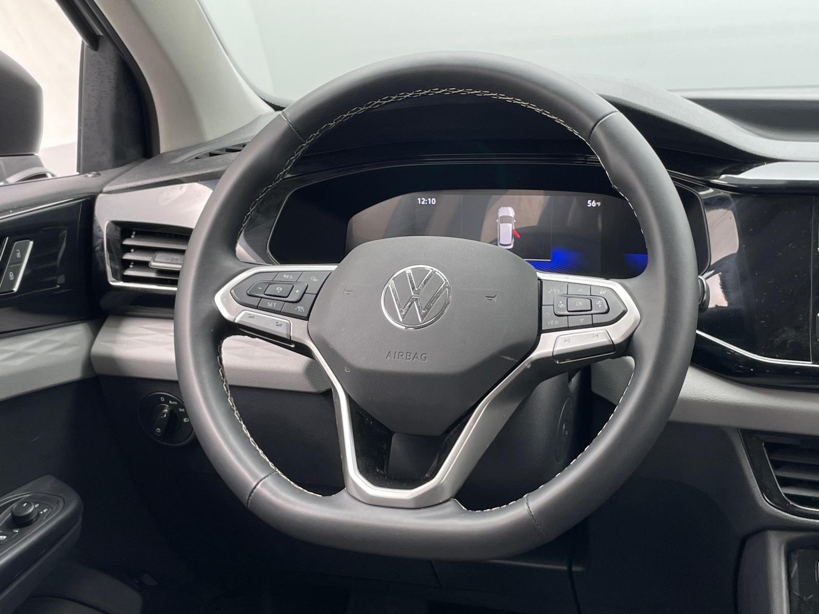 Thumbnail: 2024 Volkswagen Taos - 5