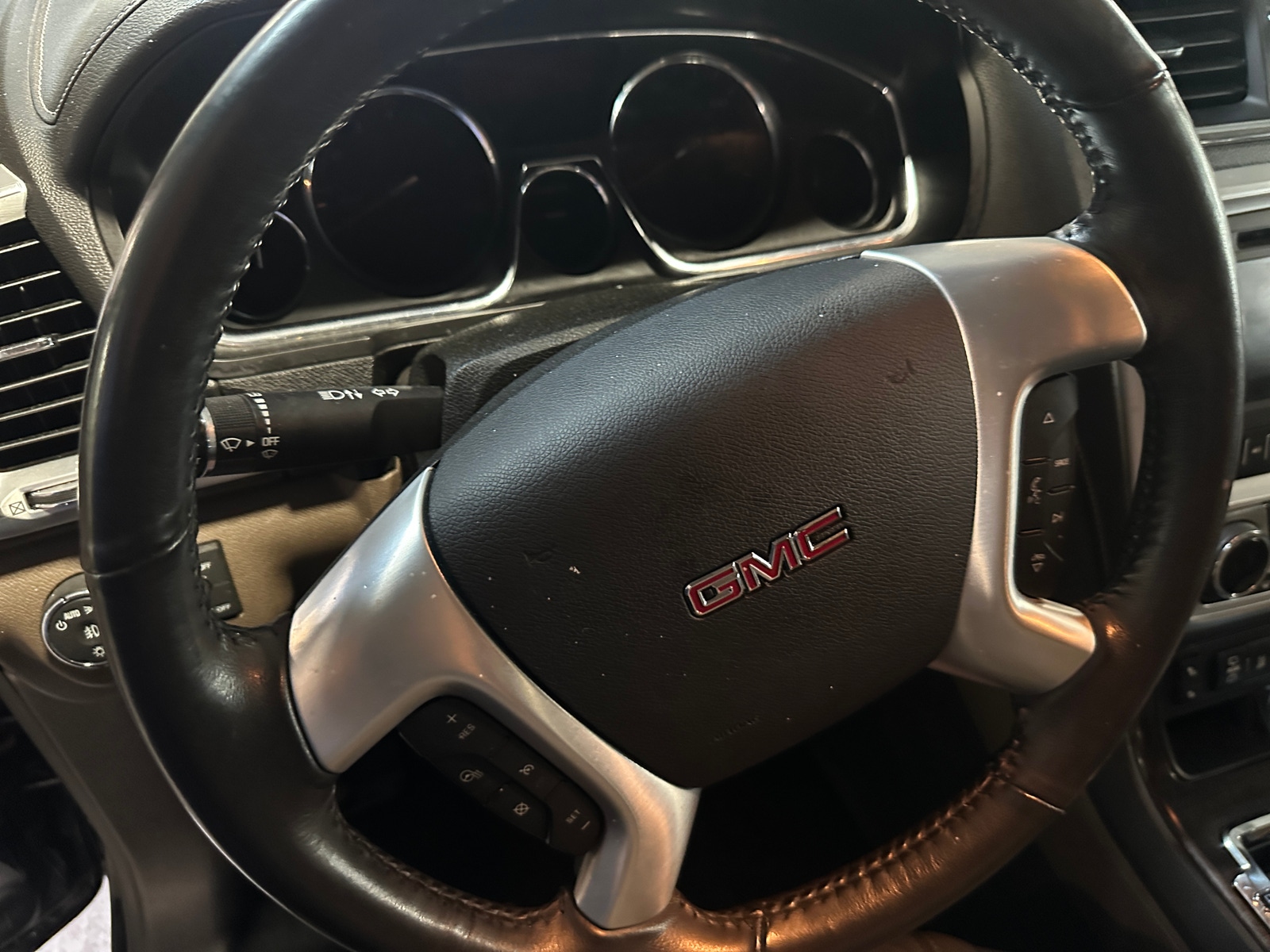 Thumbnail: 2017 GMC Acadia - 4