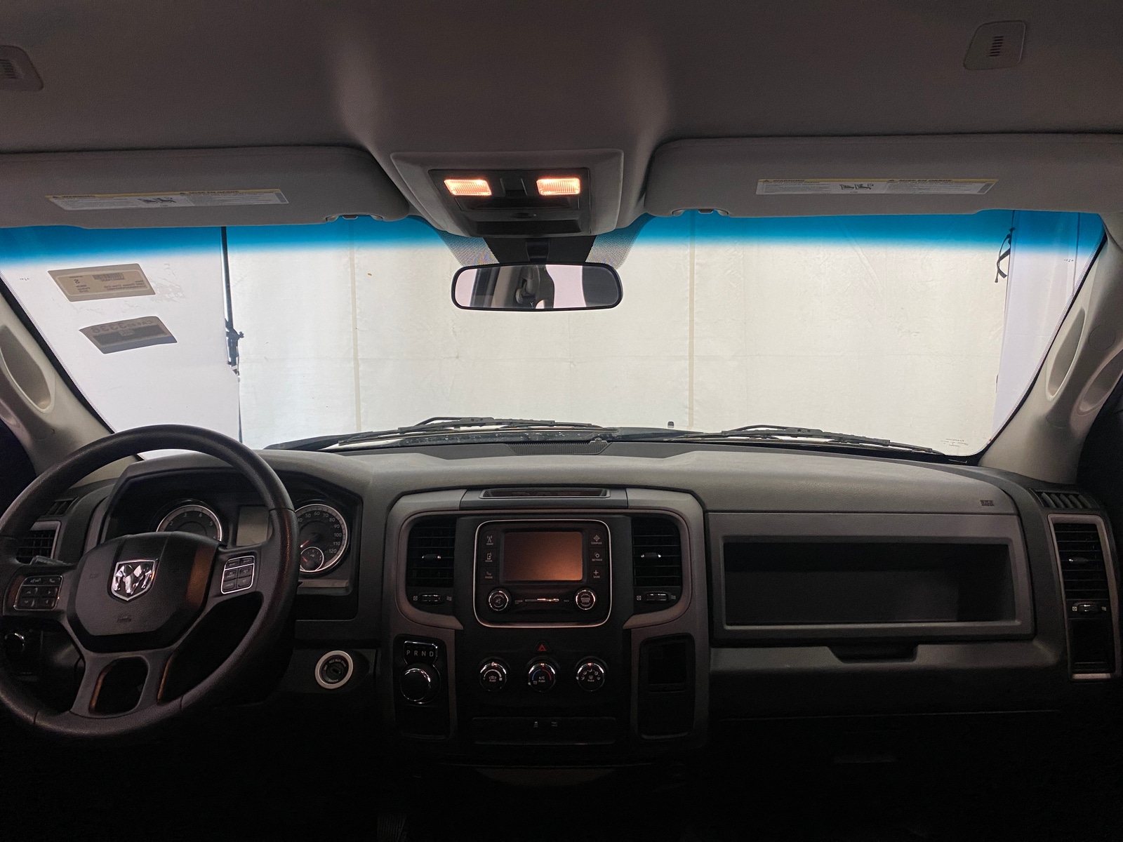 Thumbnail: 2019 RAM 1500 Classic - 3