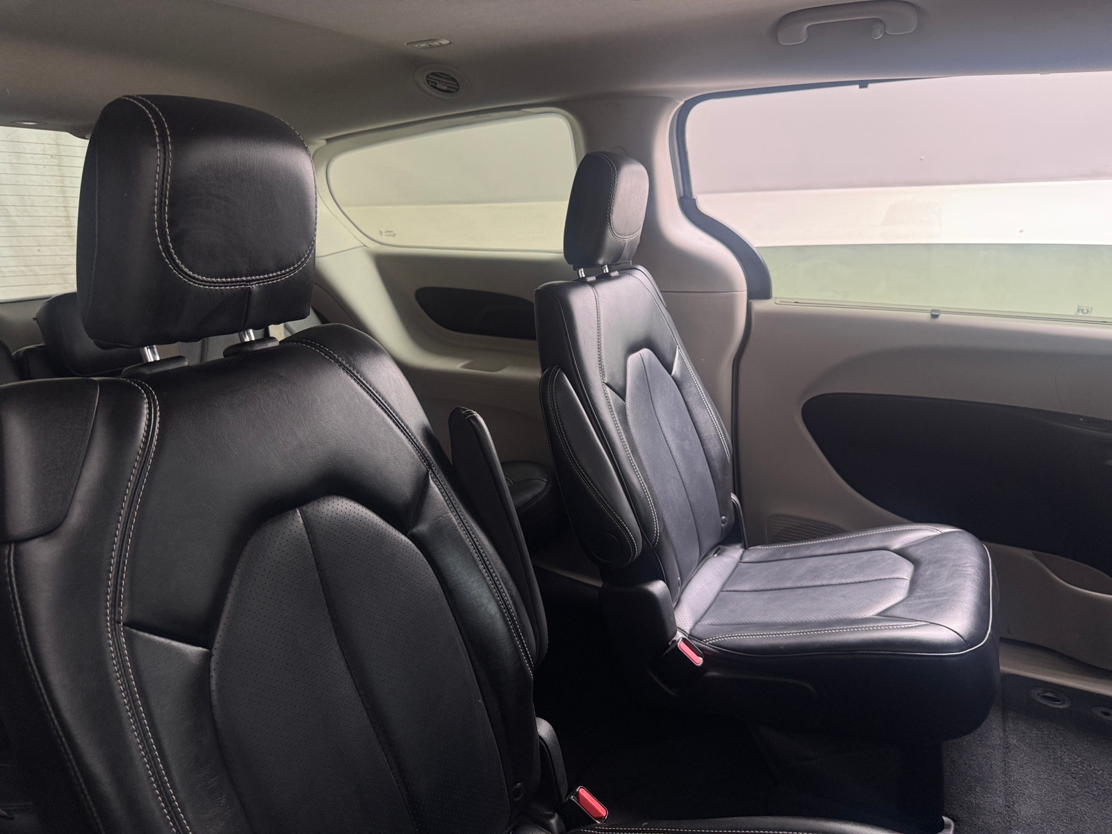 Thumbnail: 2024 Chrysler Pacifica - 5