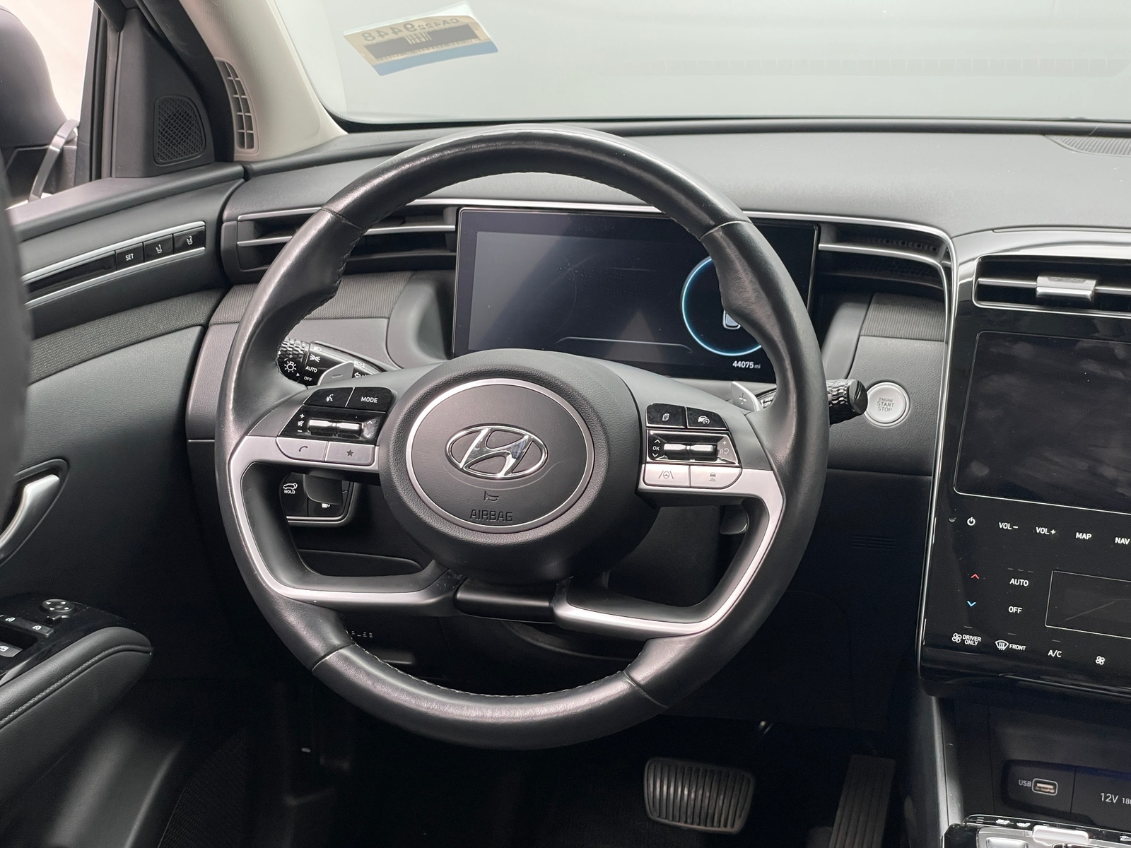 Thumbnail: 2022 Hyundai Tucson - 4