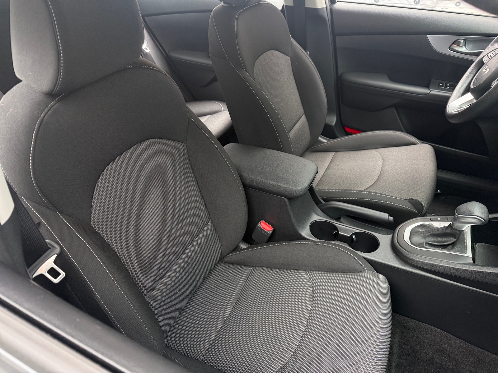 Thumbnail: 2022 Kia Forte - 2