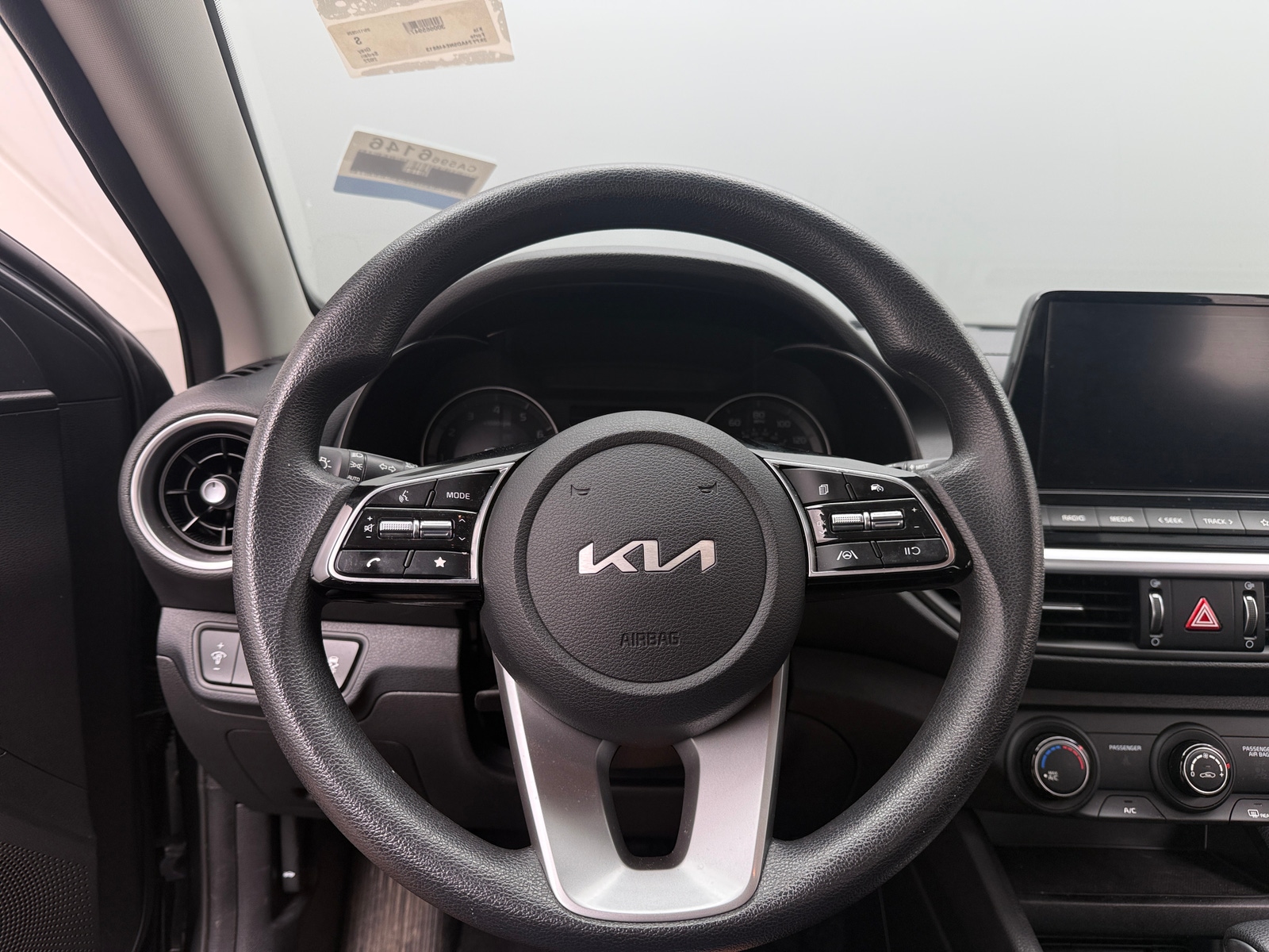 Thumbnail: 2022 Kia Forte - 5