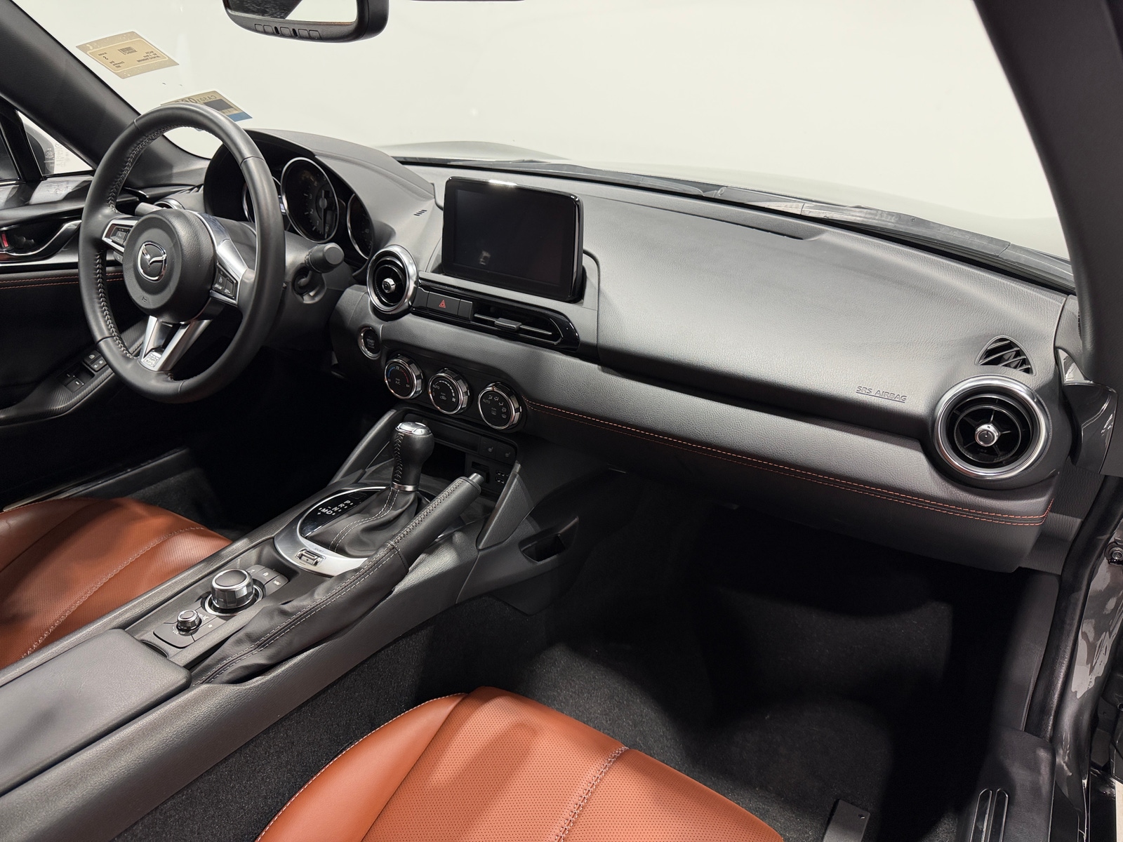 Thumbnail: 2022 Mazda MX-5 Miata - 2