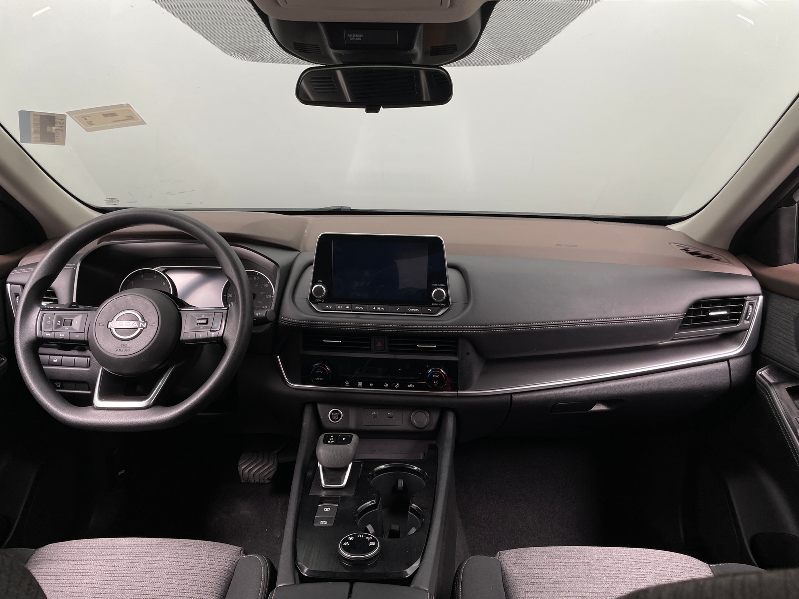 Thumbnail: 2023 Nissan Rogue - 3