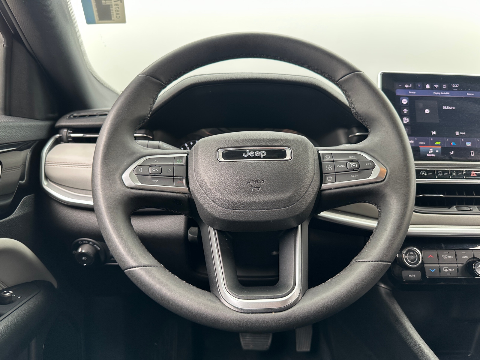 Thumbnail: 2025 Jeep Compass - 4