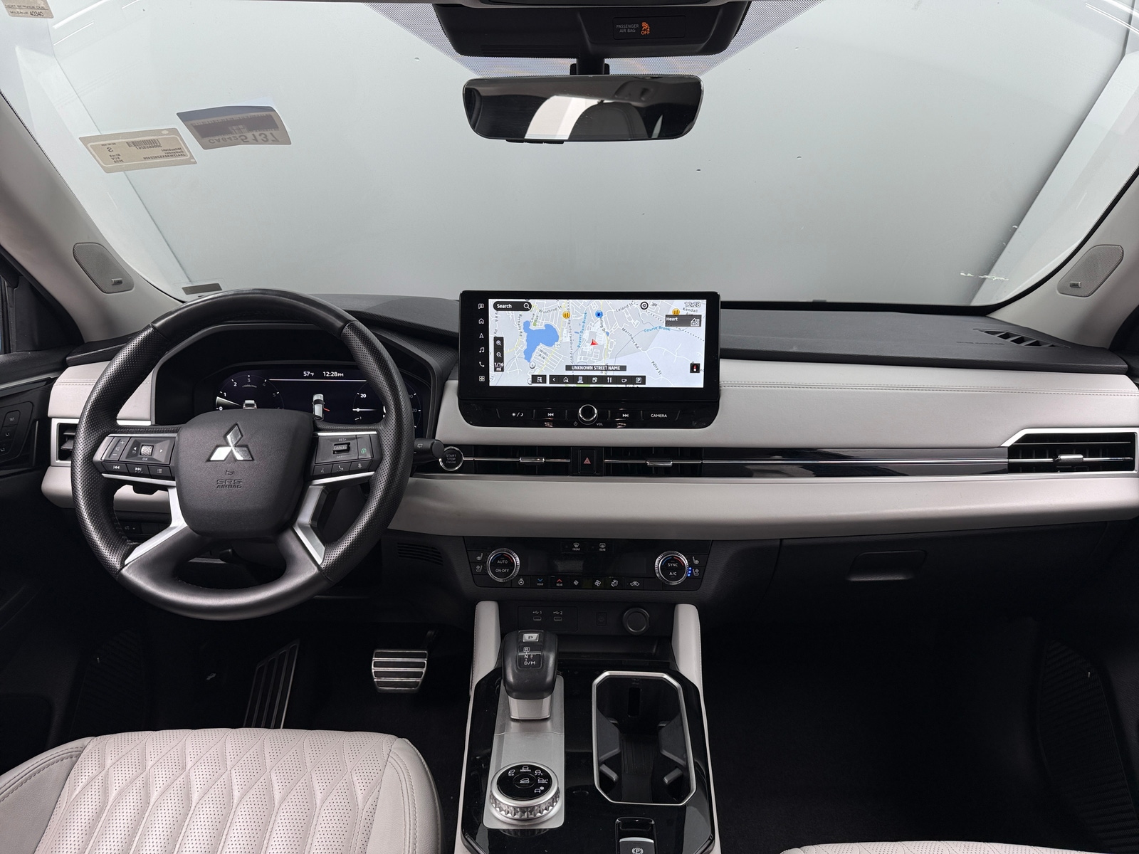 Thumbnail: 2025 Mitsubishi Outlander - 2