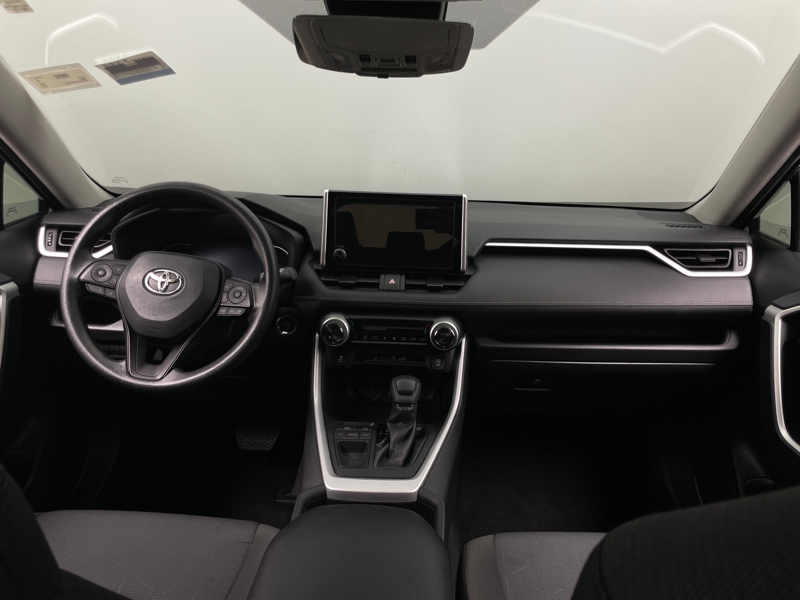 Thumbnail: 2025 Toyota RAV4 - 3