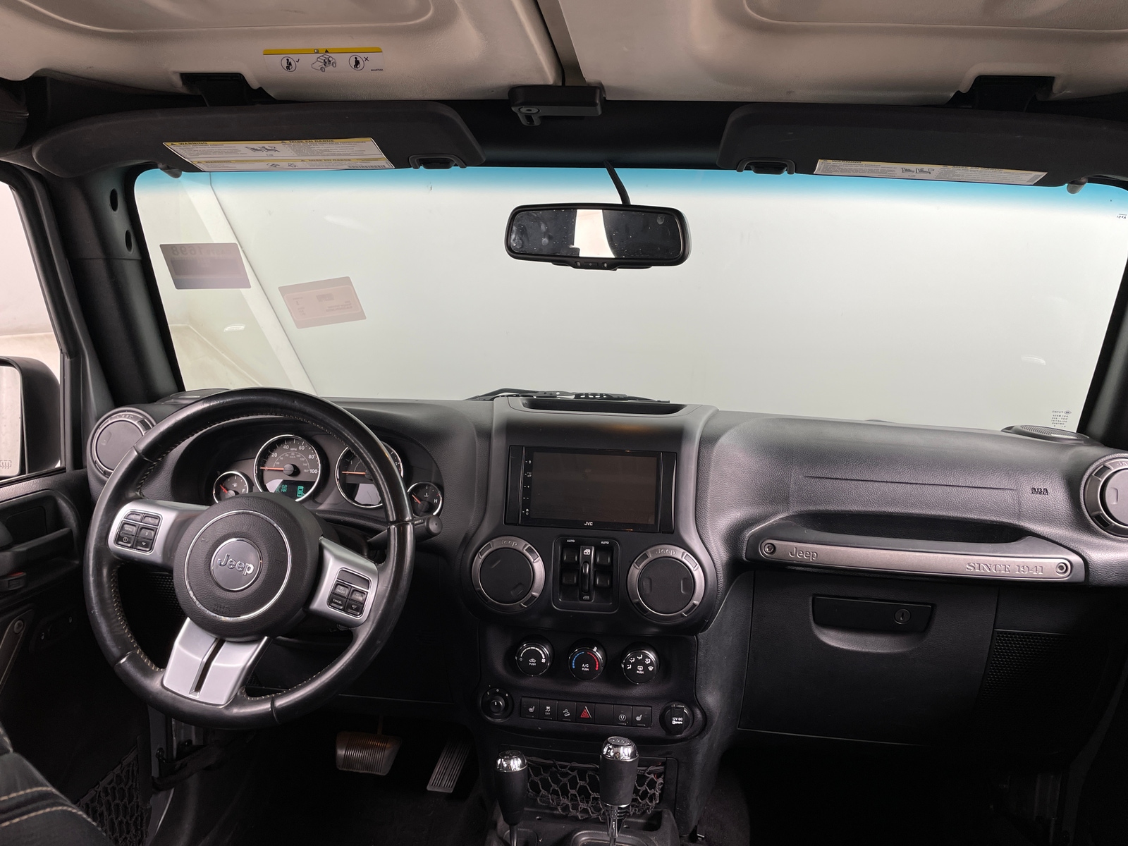 Thumbnail: 2017 Jeep Wrangler - 3