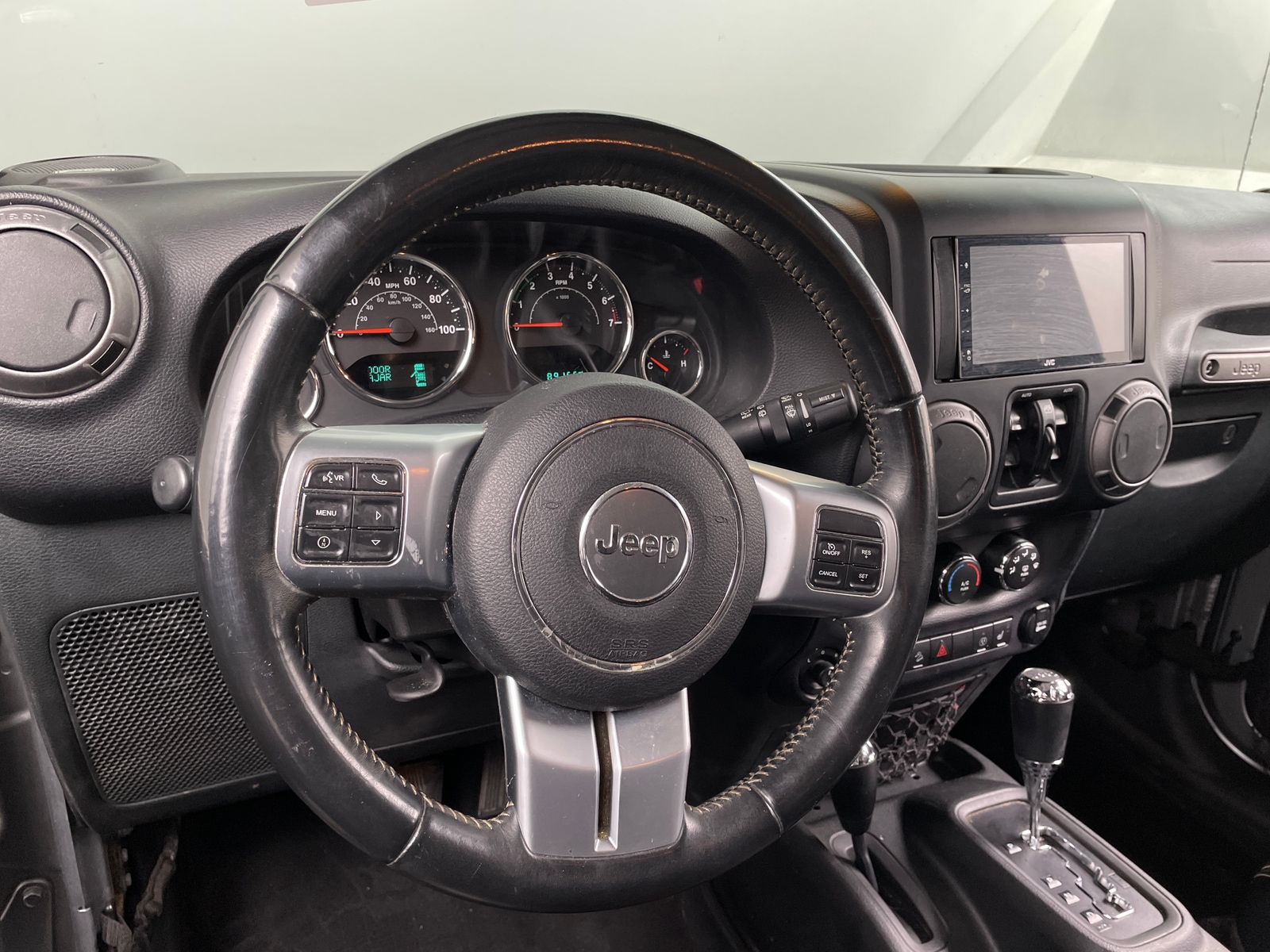Thumbnail: 2017 Jeep Wrangler - 5