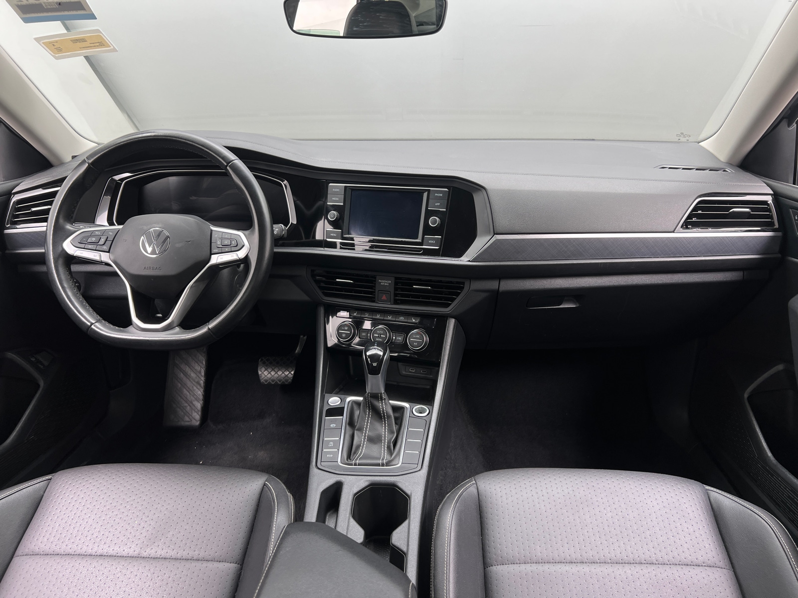 Thumbnail: 2024 Volkswagen Jetta - 2