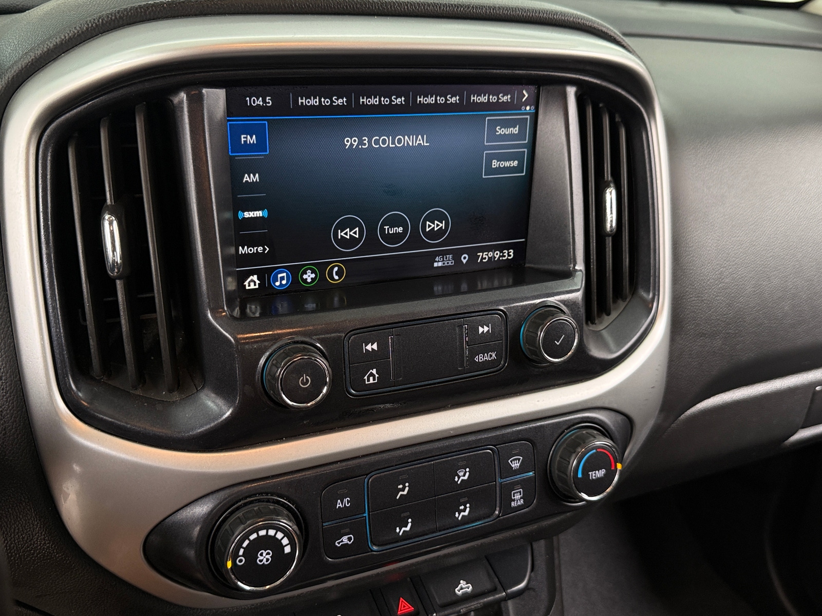 Thumbnail: 2021 Chevrolet Colorado - 4