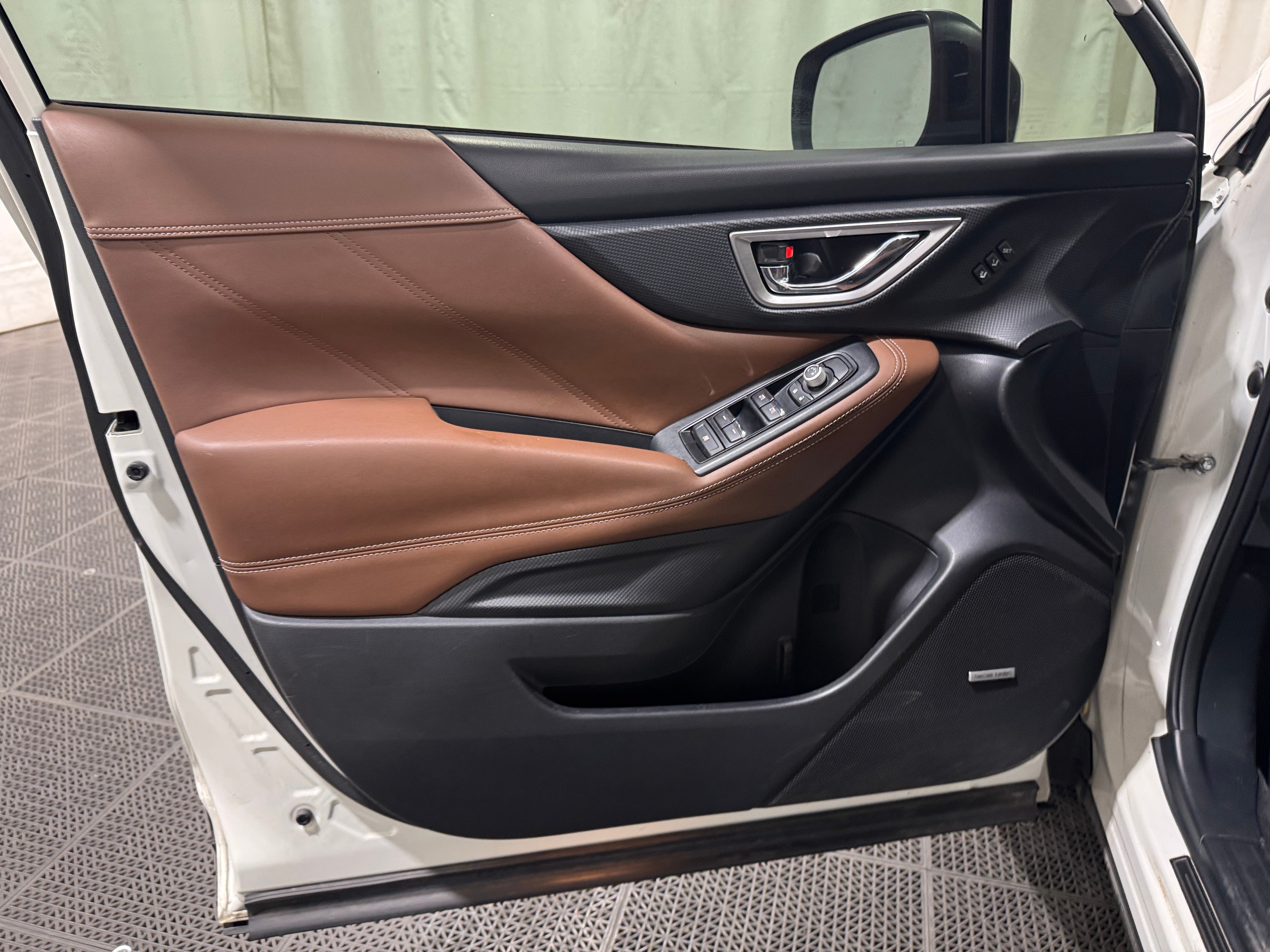 2019 Subaru Forester Touring - Photo 10