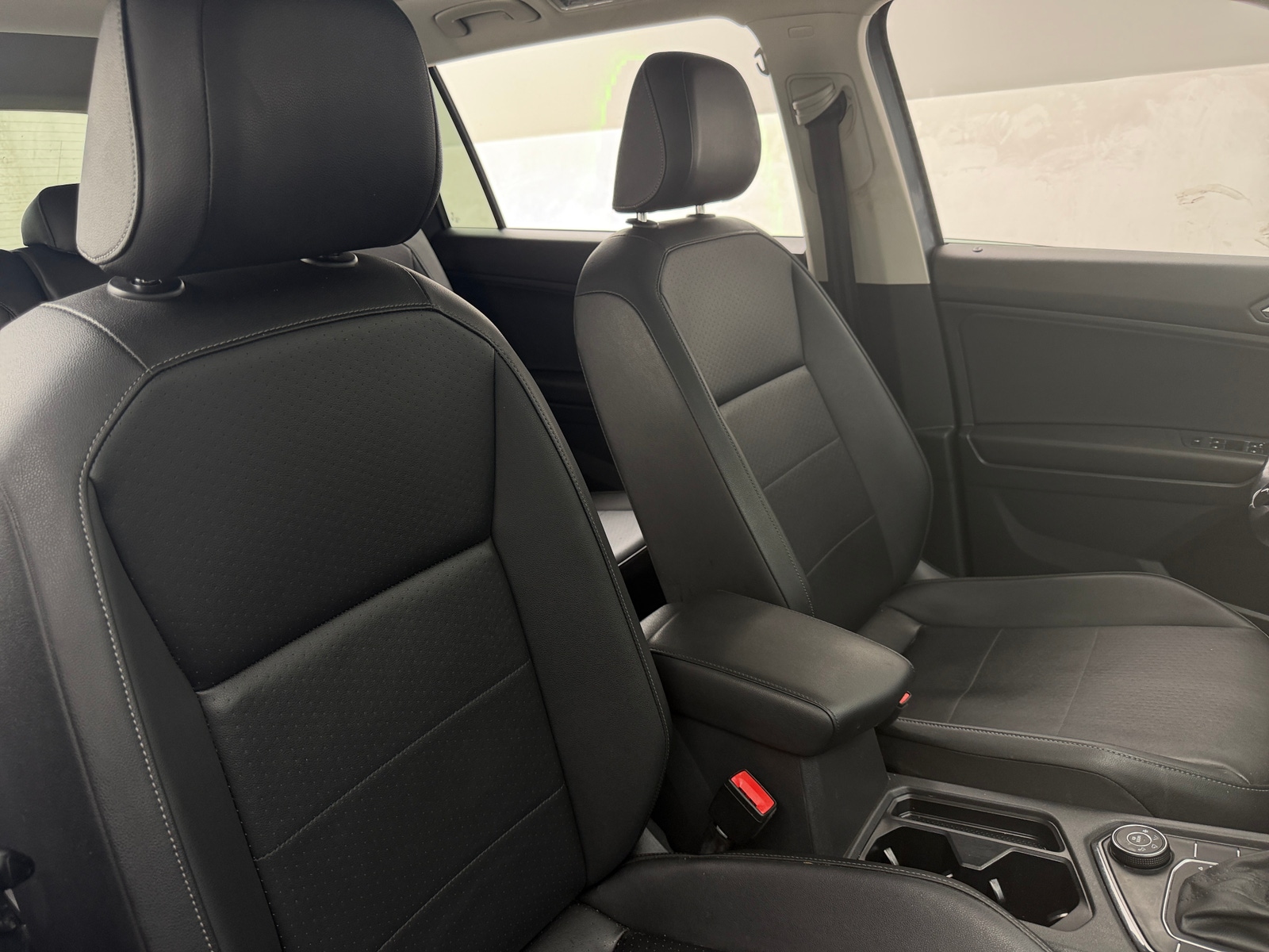 Thumbnail: 2019 Volkswagen Tiguan - 2