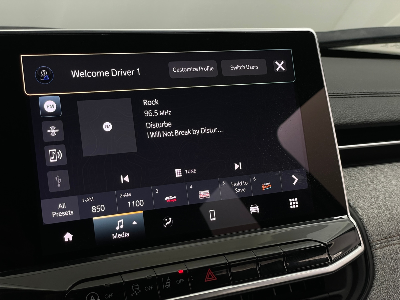 Thumbnail: 2023 Jeep Compass - 3