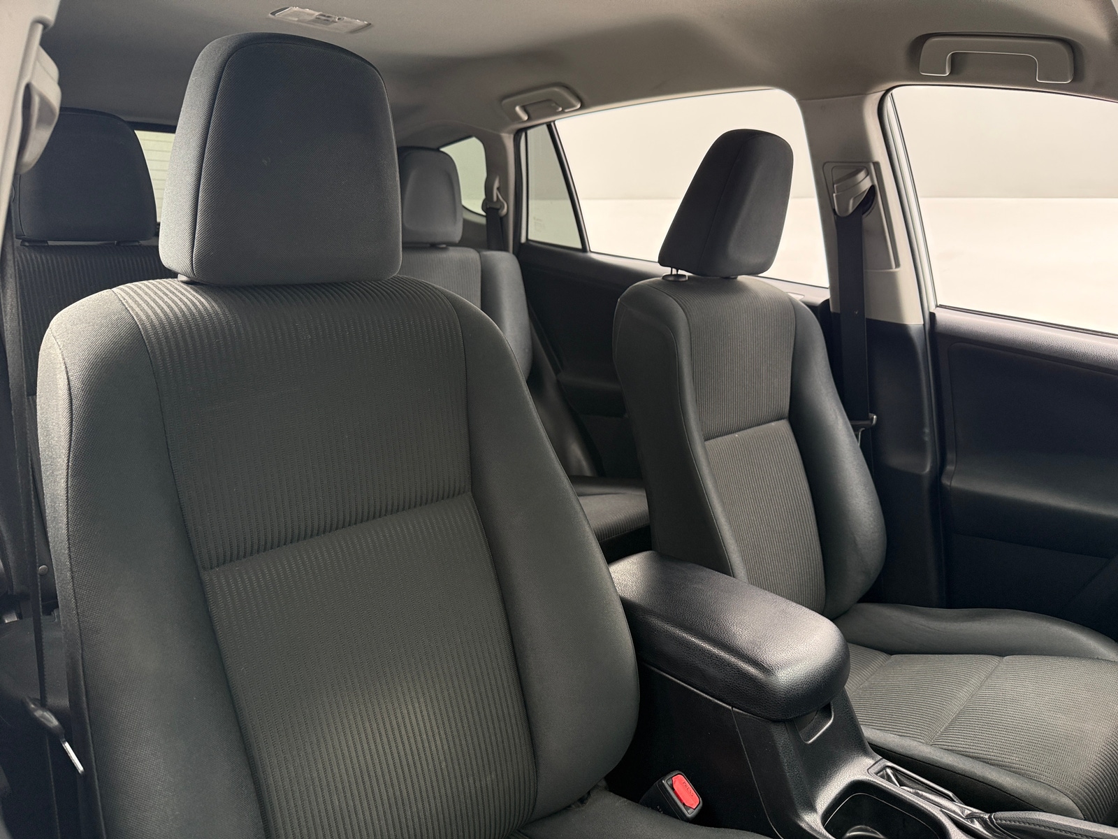 Thumbnail: 2018 Toyota RAV4 - 2