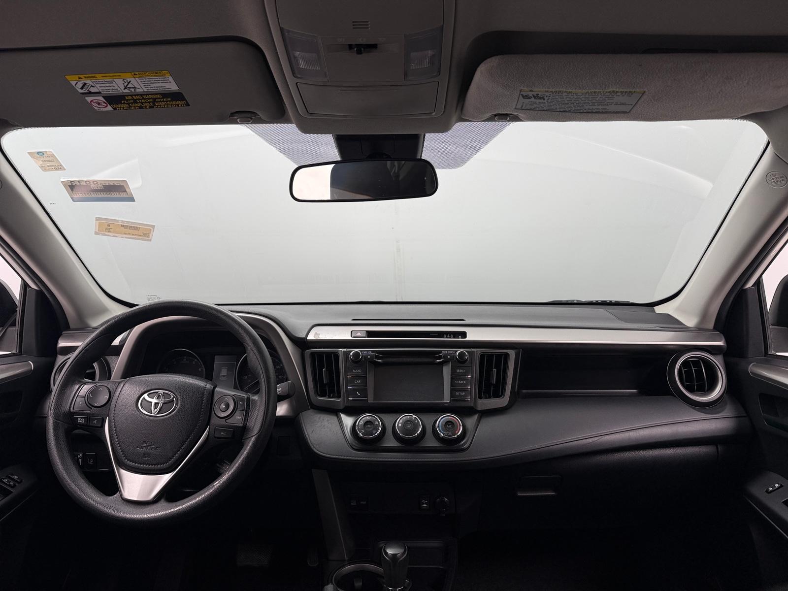 Thumbnail: 2018 Toyota RAV4 - 3